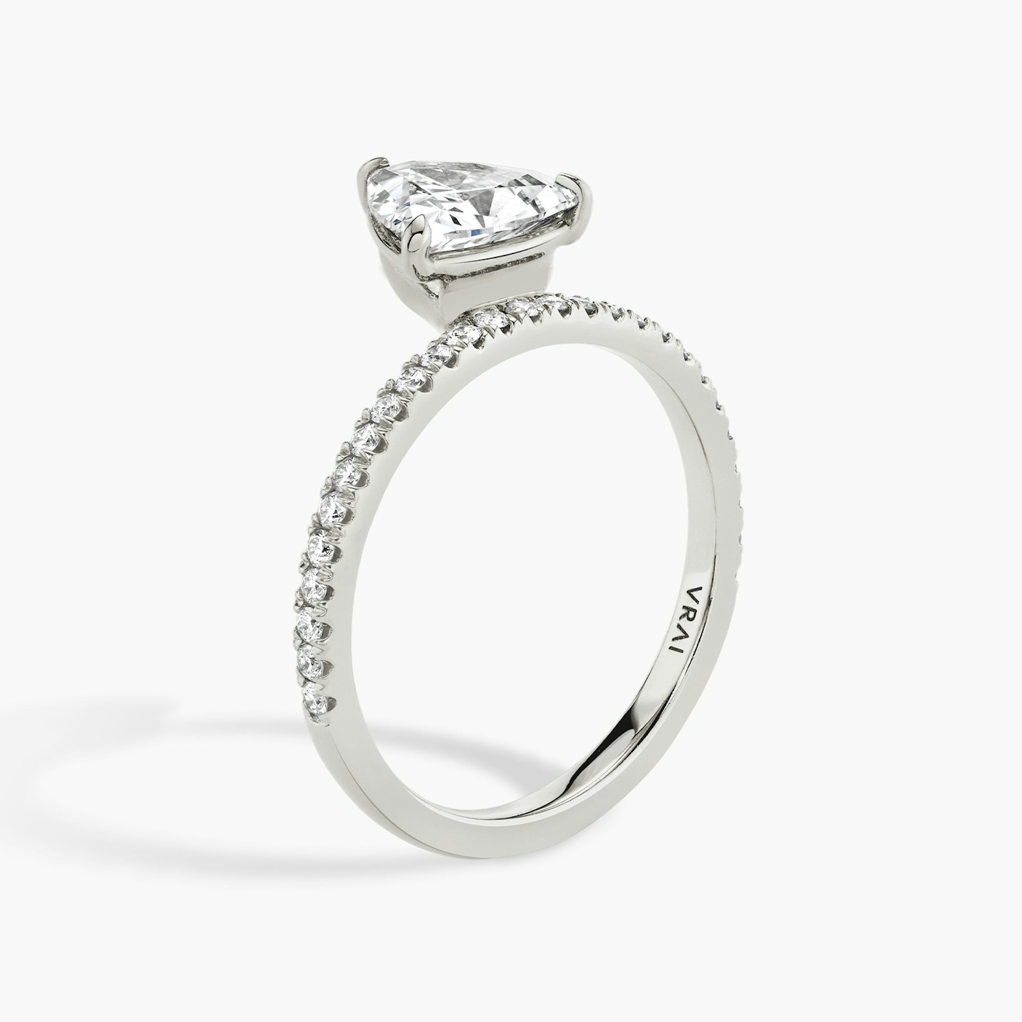 The Hover | Trillion | Platinum | bandAccent: Pavé | diamondOrientation: vertical | caratWeight: other