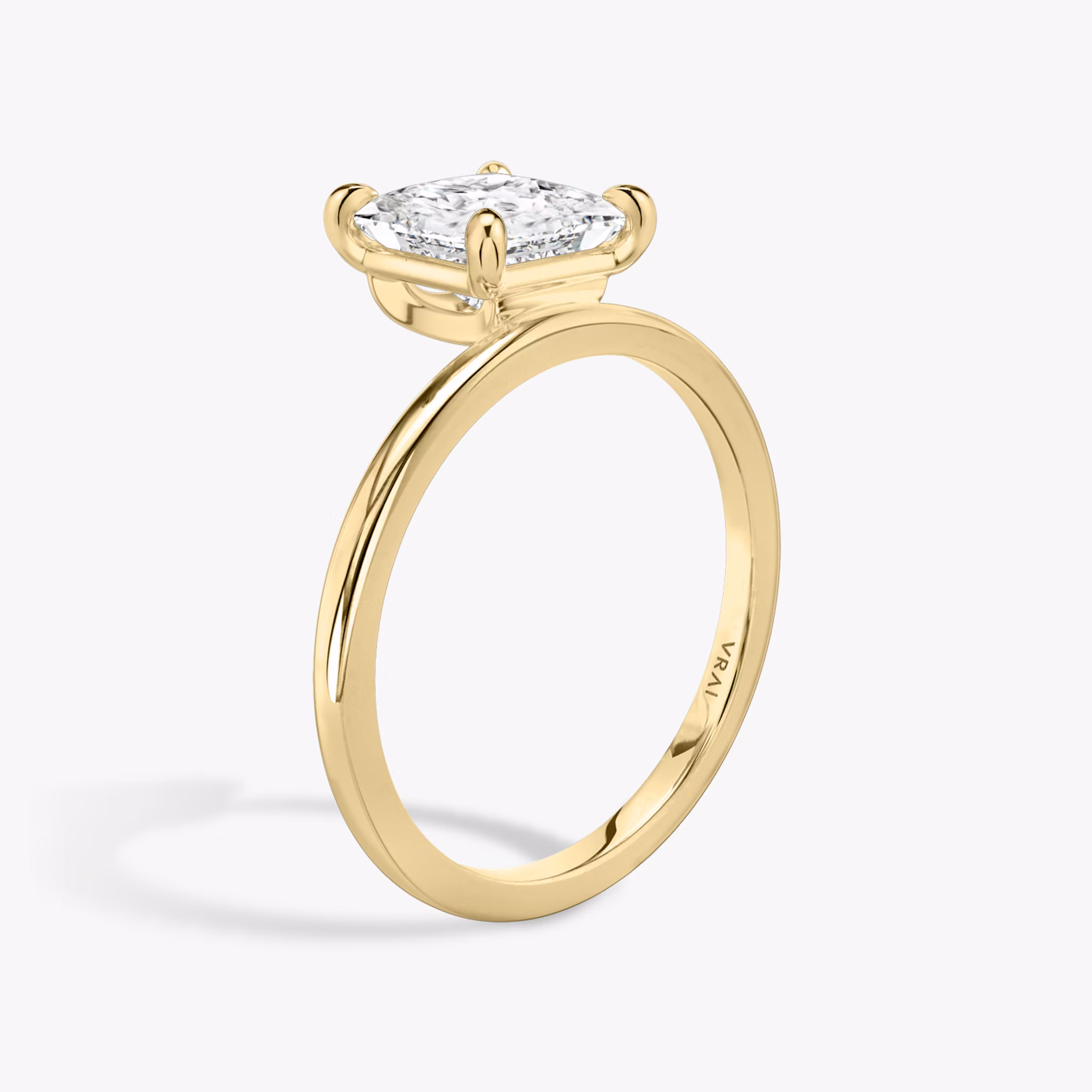 The Hover | Princess | 18k | Yellow Gold | bandAccent: Plain | diamondOrientation: vertical | caratWeight: other
