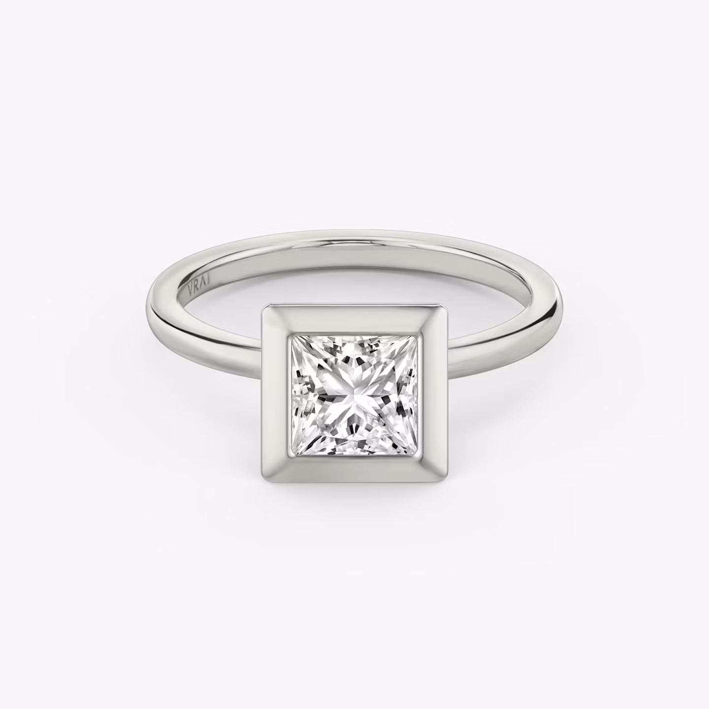 The Signature Bezel Princess | Platinum
