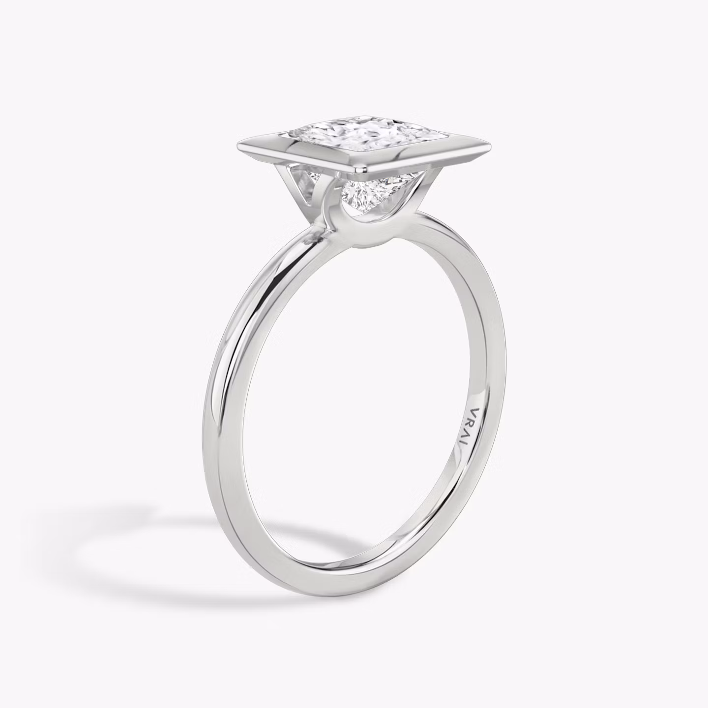 The Signature Bezel | Princess | 18k | White Gold | bandAccent: Plain | diamondOrientation: horizontal | caratWeight: other