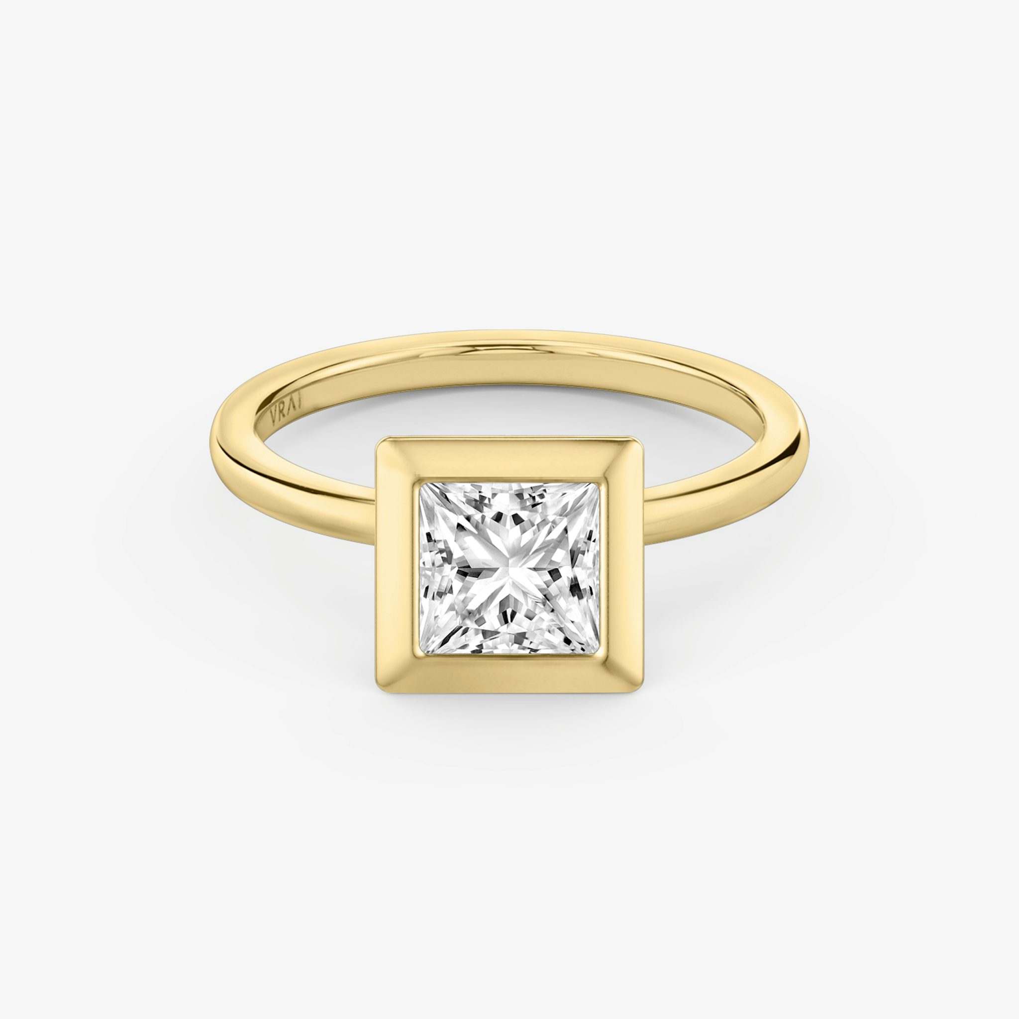 The Signature Bezel | Princess | 18k | Yellow Gold | bandAccent: Plain | diamondOrientation: horizontal | caratWeight: other