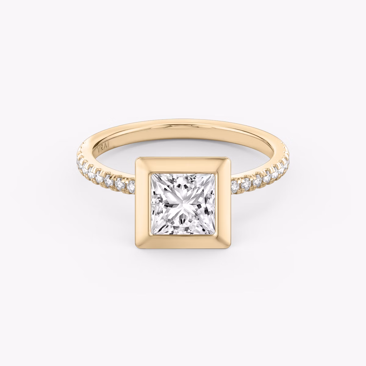 Signature Bezel | Princess | 14k | Roségold | bandAccent: Mit Pavé-Besatz | diamondOrientation: vertical | caratWeight: other
