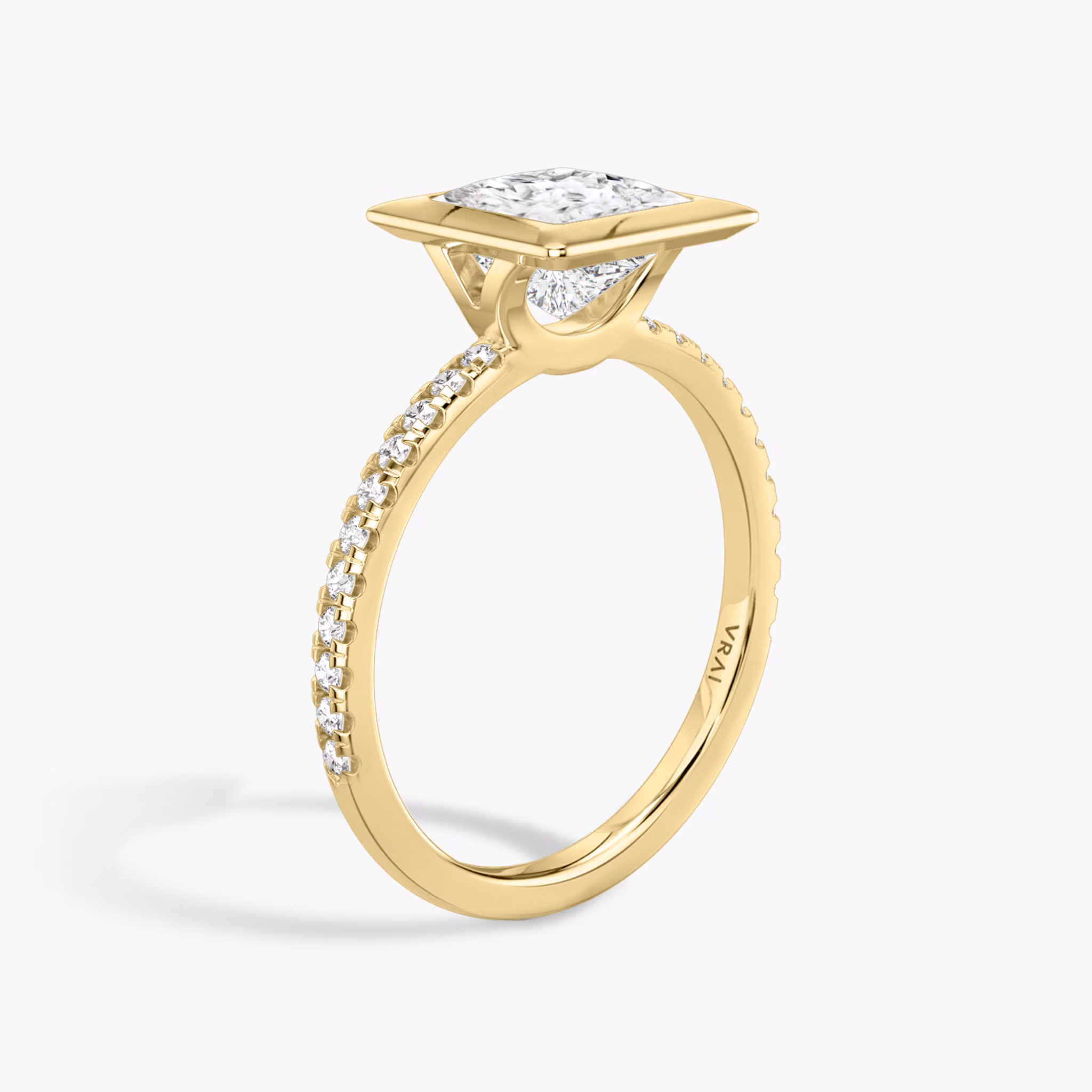 The Signature Bezel | Princess | 18k | Yellow Gold | bandAccent: Pavé | diamondOrientation: horizontal | caratWeight: other