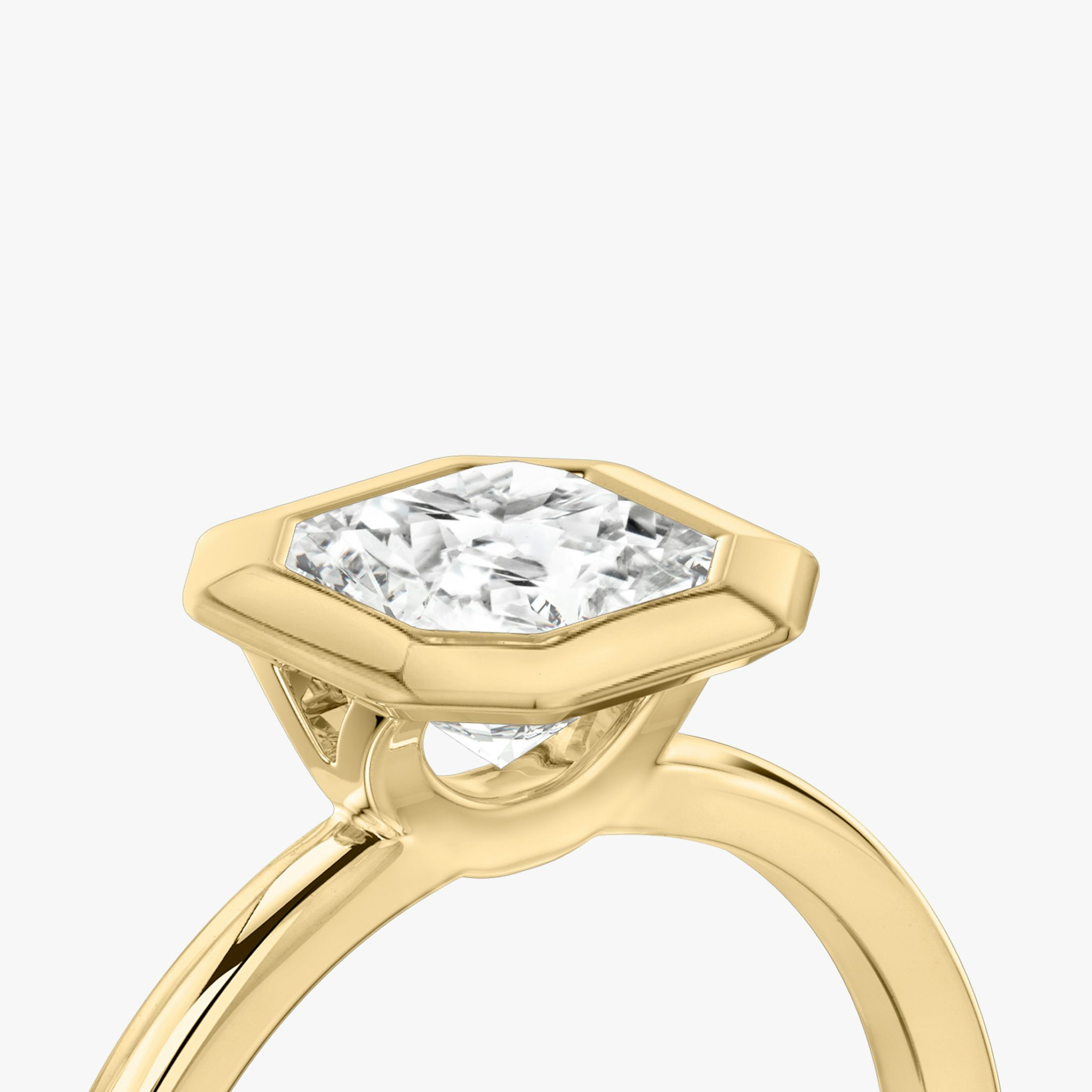 The Signature Bezel | Asscher | 18k | Yellow Gold | bandAccent: Plain | diamondOrientation: vertical | caratWeight: other