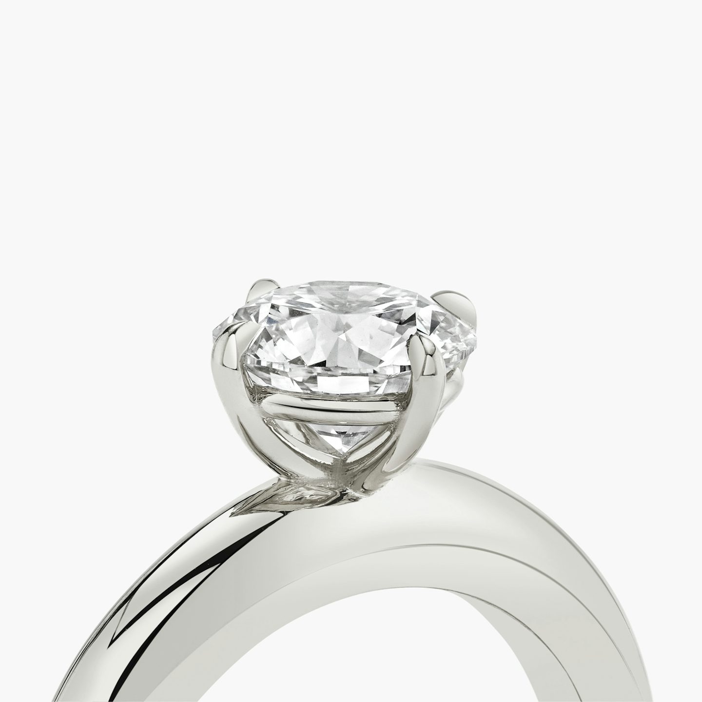 The Curator | Round Brilliant | Platinum | bandAccent: Plain | caratWeight: other | diamondOrientation: vertical