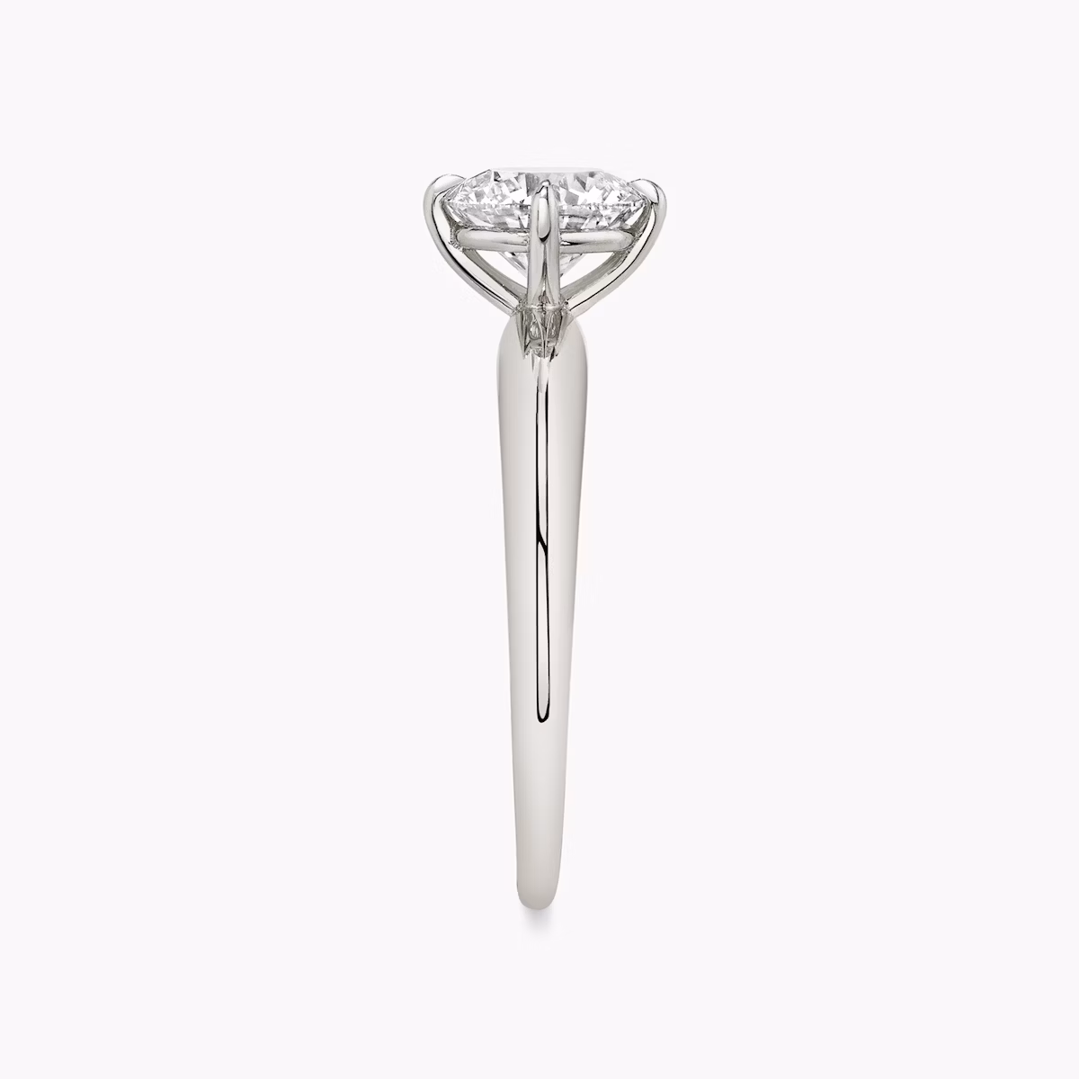 The Curator | Round Brilliant | Platinum | bandAccent: Plain | caratWeight: 1.5ct | diamondOrientation: vertical