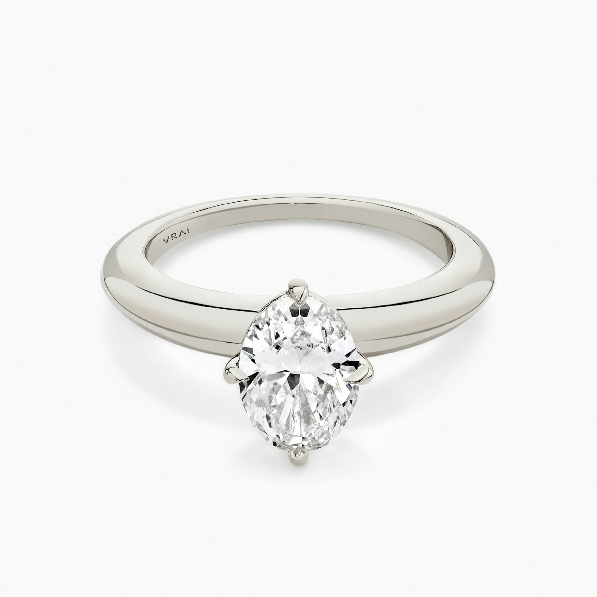 The Curator | Oval | Platinum | bandAccent: Plain | diamondOrientation: vertical | caratWeight: other