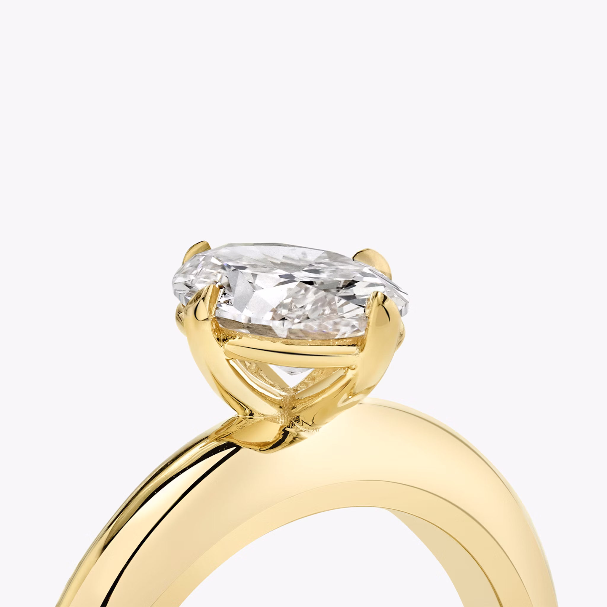 The Curator | Oval | 18k | Yellow Gold | bandAccent: Plain | diamondOrientation: vertical | caratWeight: other
