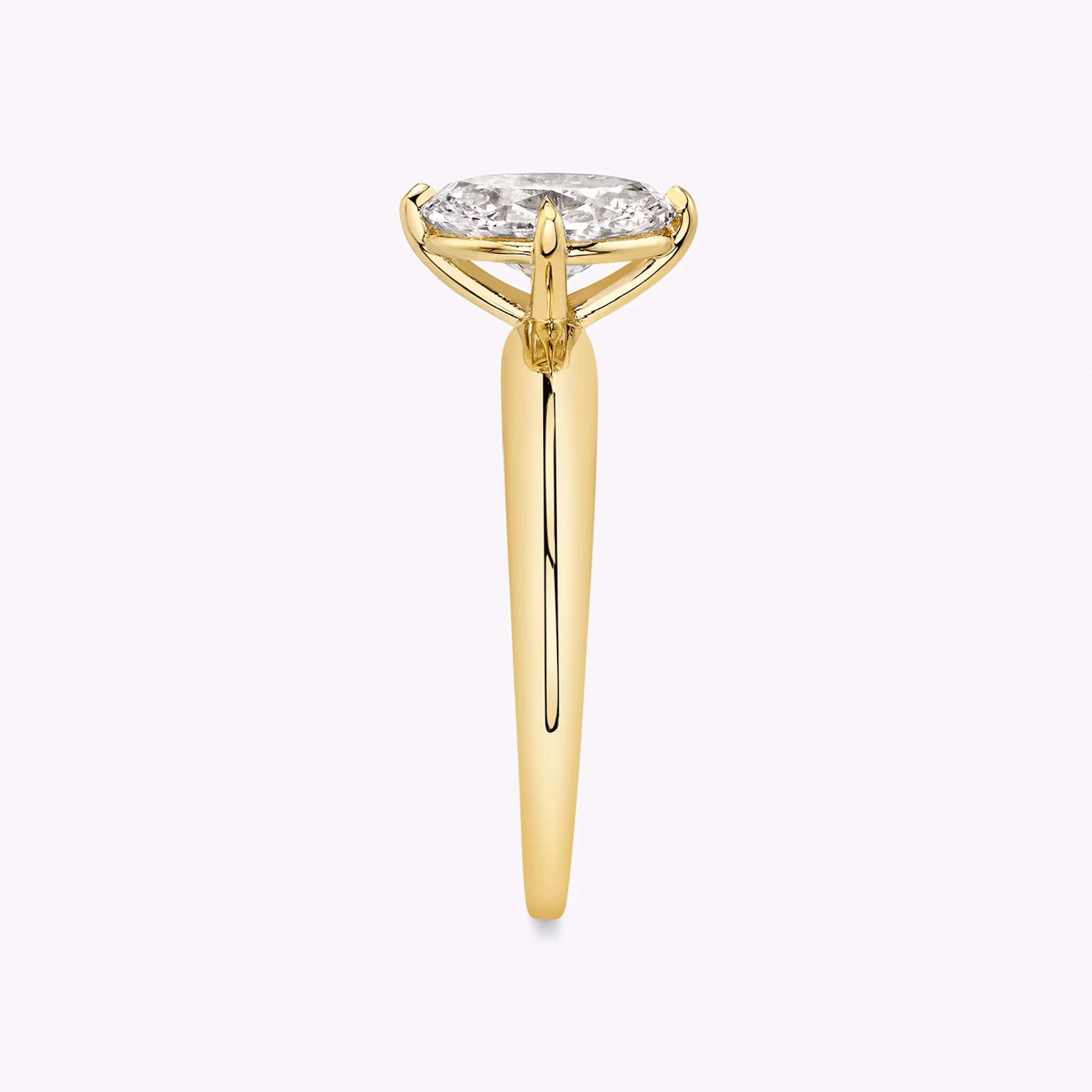 The Curator | Oval | 18k | Yellow Gold | bandAccent: Plain | diamondOrientation: vertical | caratWeight: other