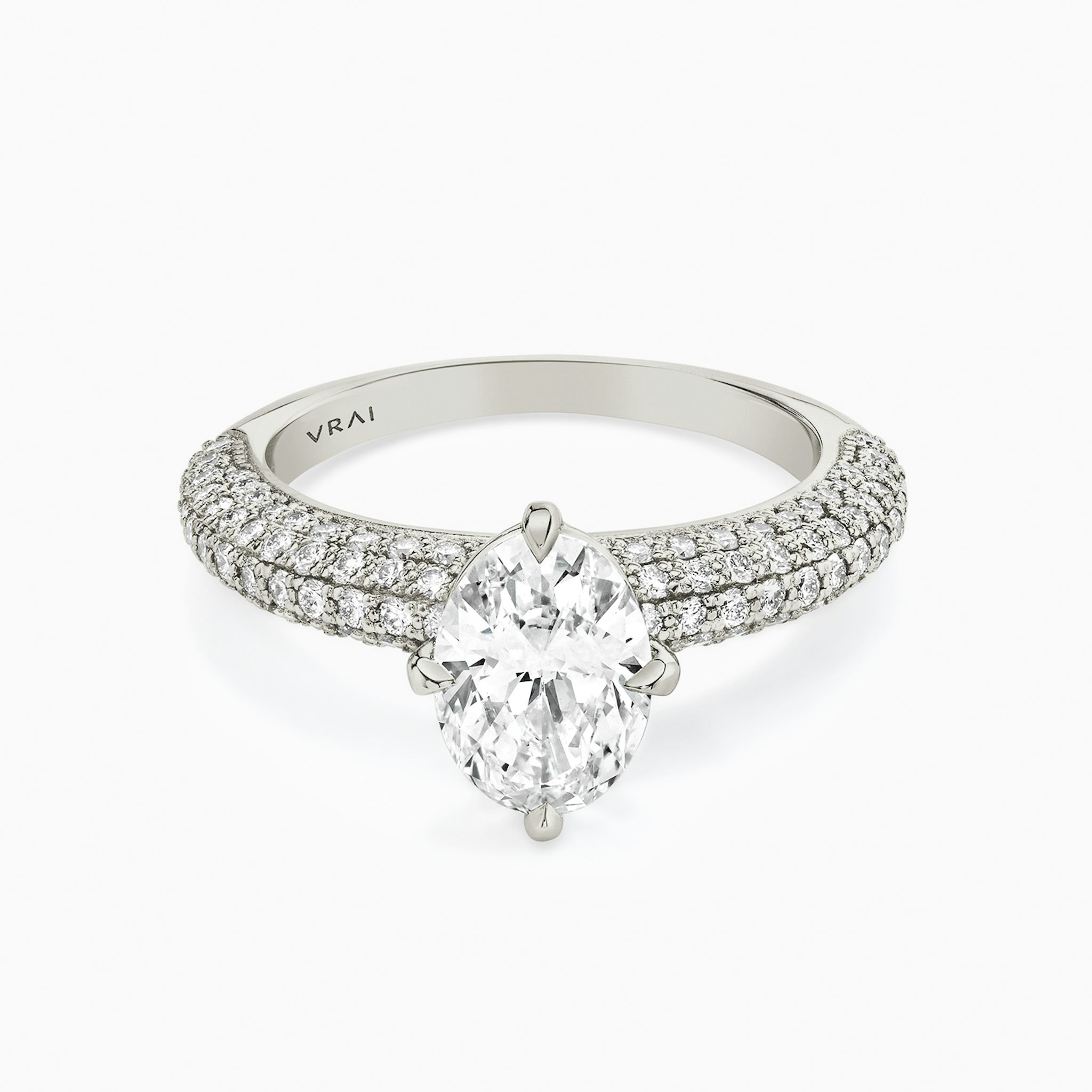 The Curator | Oval | 18k | White Gold | bandAccent: Pavé | diamondOrientation: vertical | caratWeight: other