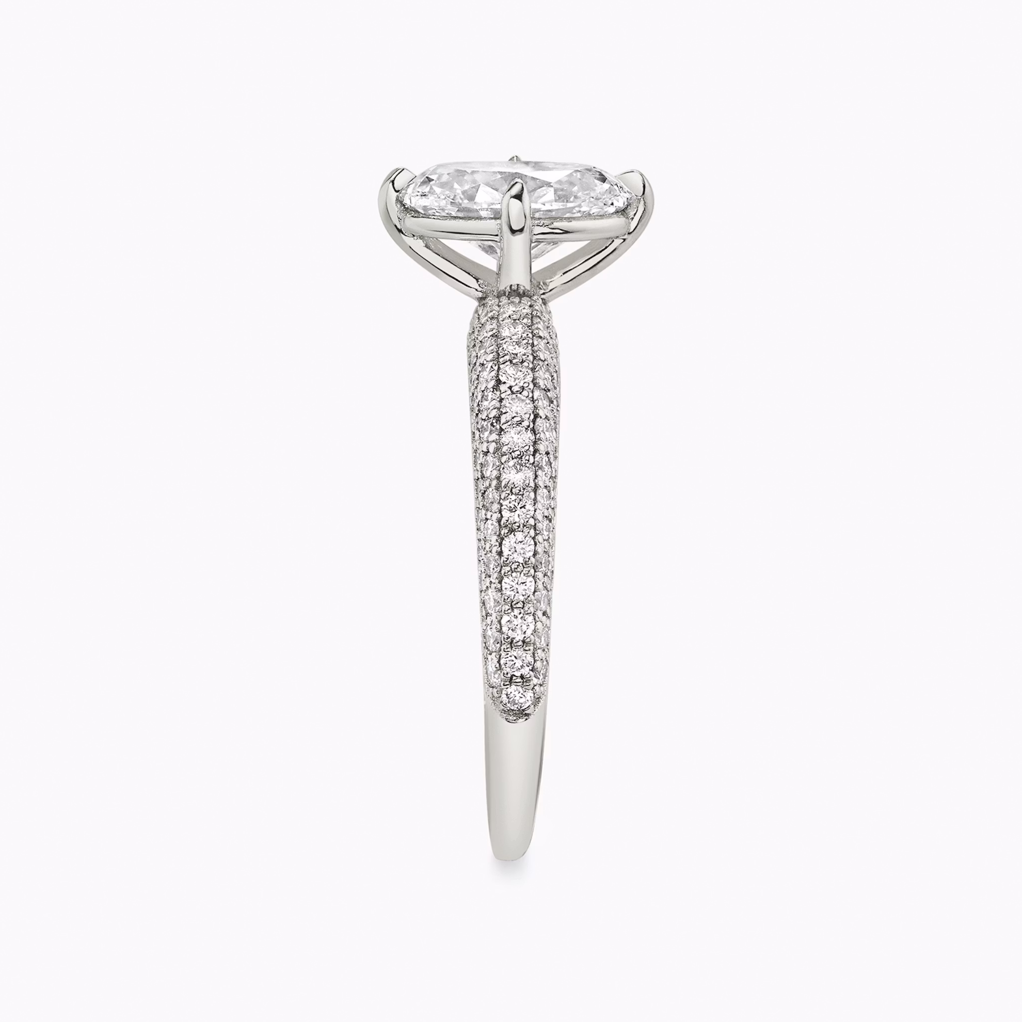 The Curator | Oval | 18k | White Gold | bandAccent: Pavé | diamondOrientation: vertical | caratWeight: other