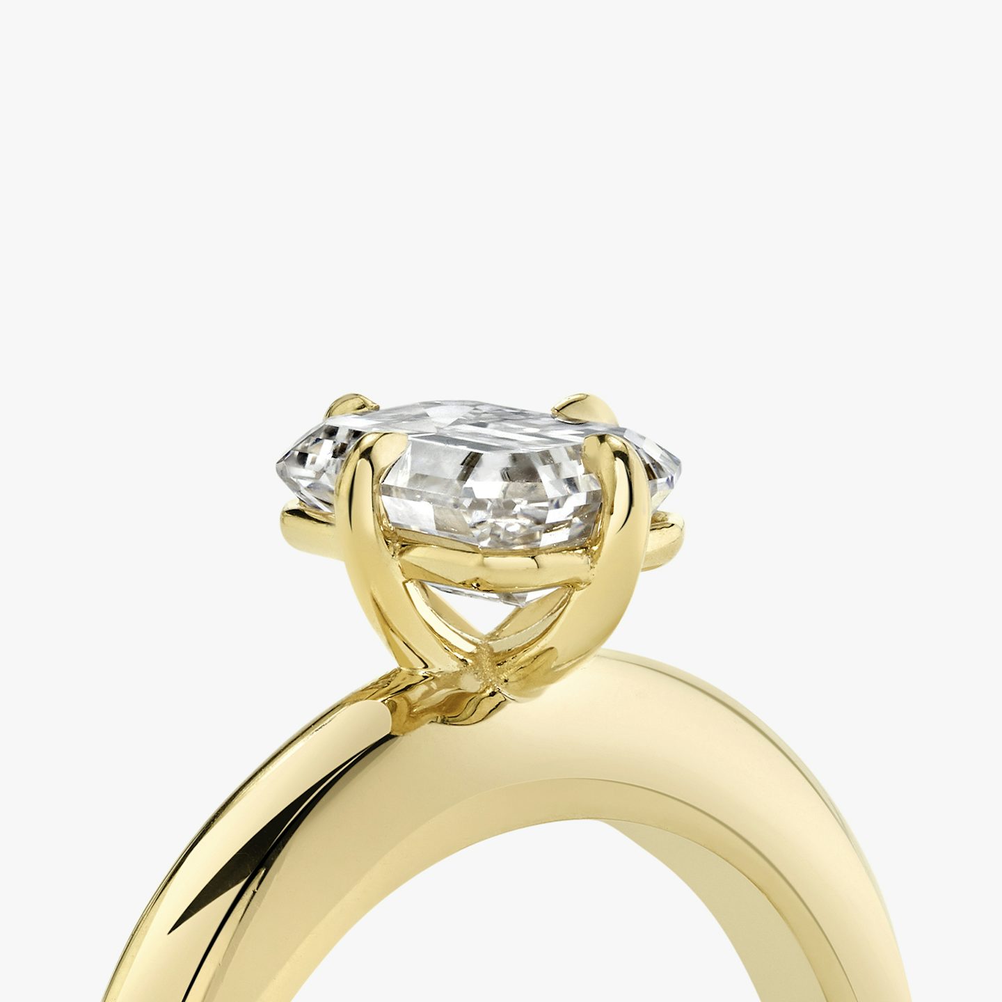 The Curator | Emerald | 18k | Yellow Gold | bandAccent: Plain | diamondOrientation: vertical | caratWeight: other