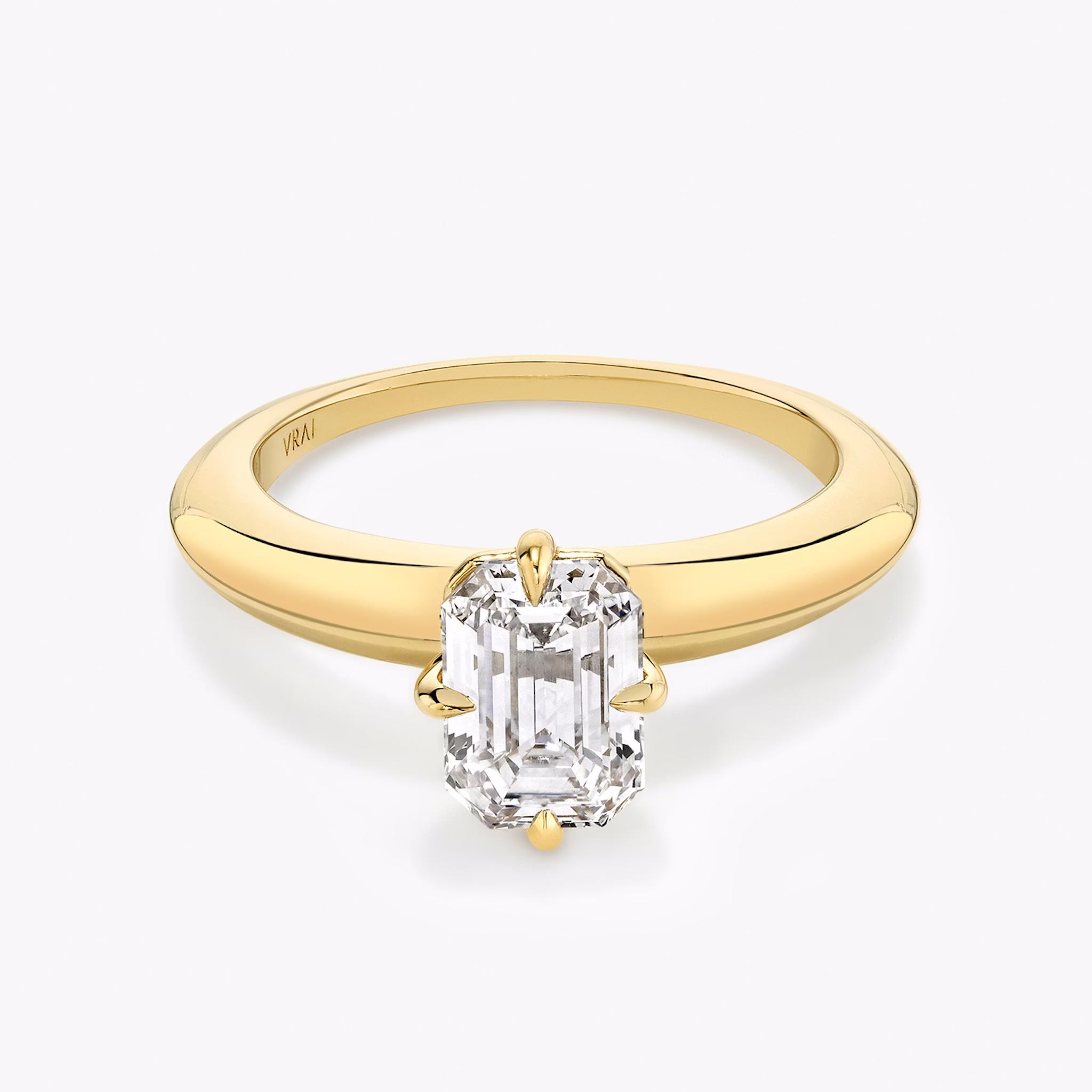 The Curator | Emerald | 18k | Yellow Gold | bandAccent: Plain | diamondOrientation: vertical | caratWeight: other