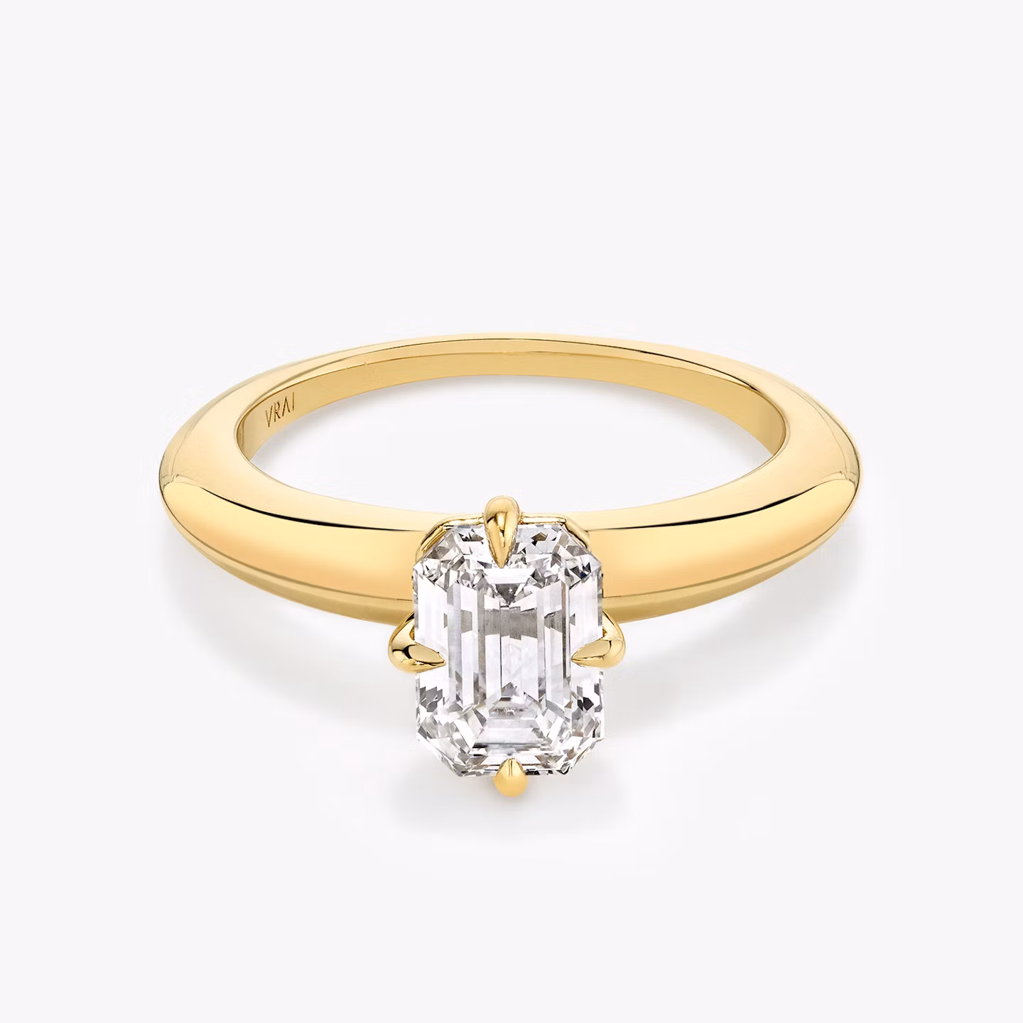 The Curator | Emerald | 18k | Yellow Gold | bandAccent: Plain | diamondOrientation: vertical | caratWeight: other