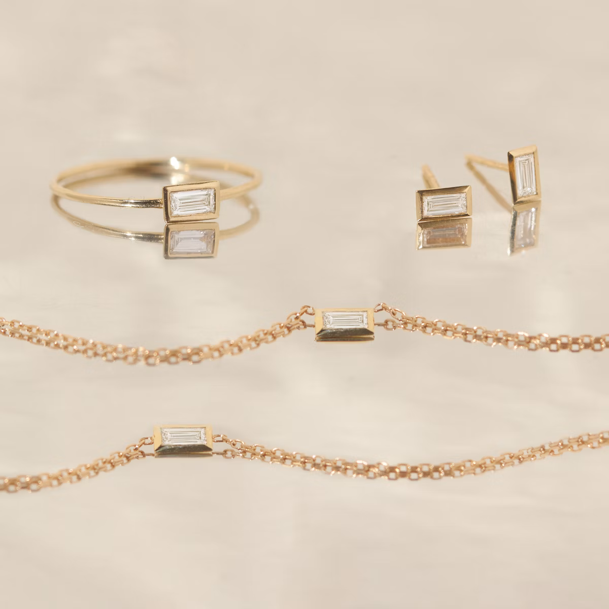 Knife-Edge Bezel Ring | Baguette | 14k | Yellow Gold