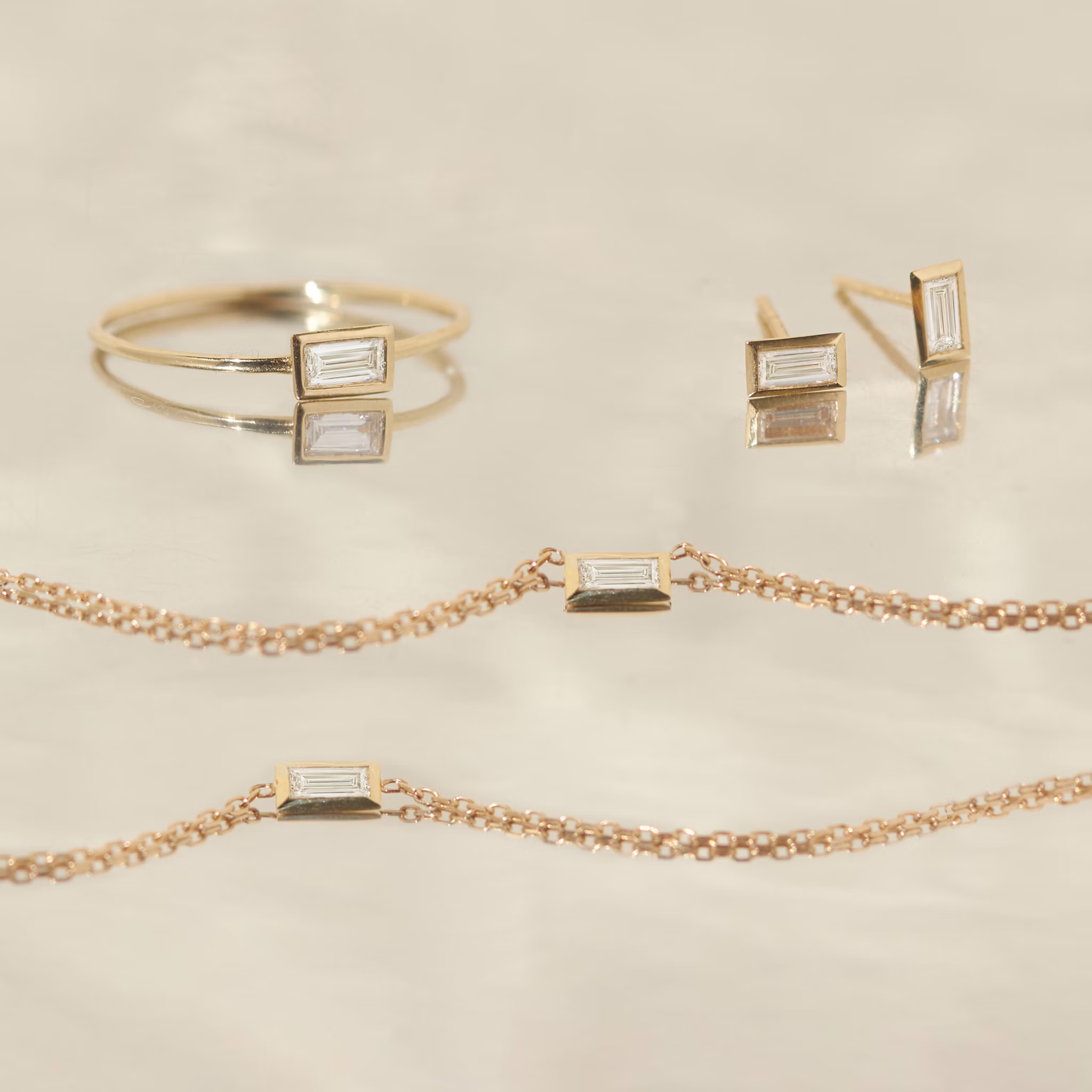 Knife-Edge Bezel Necklace | Baguette | 14k | Yellow Gold | chainLength: 16-18