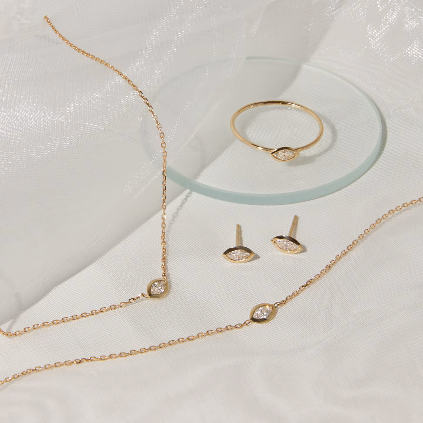 Knife-Edge Bezel Bracelet | Marquise | 14k | Yellow Gold | chainLength: 6.5