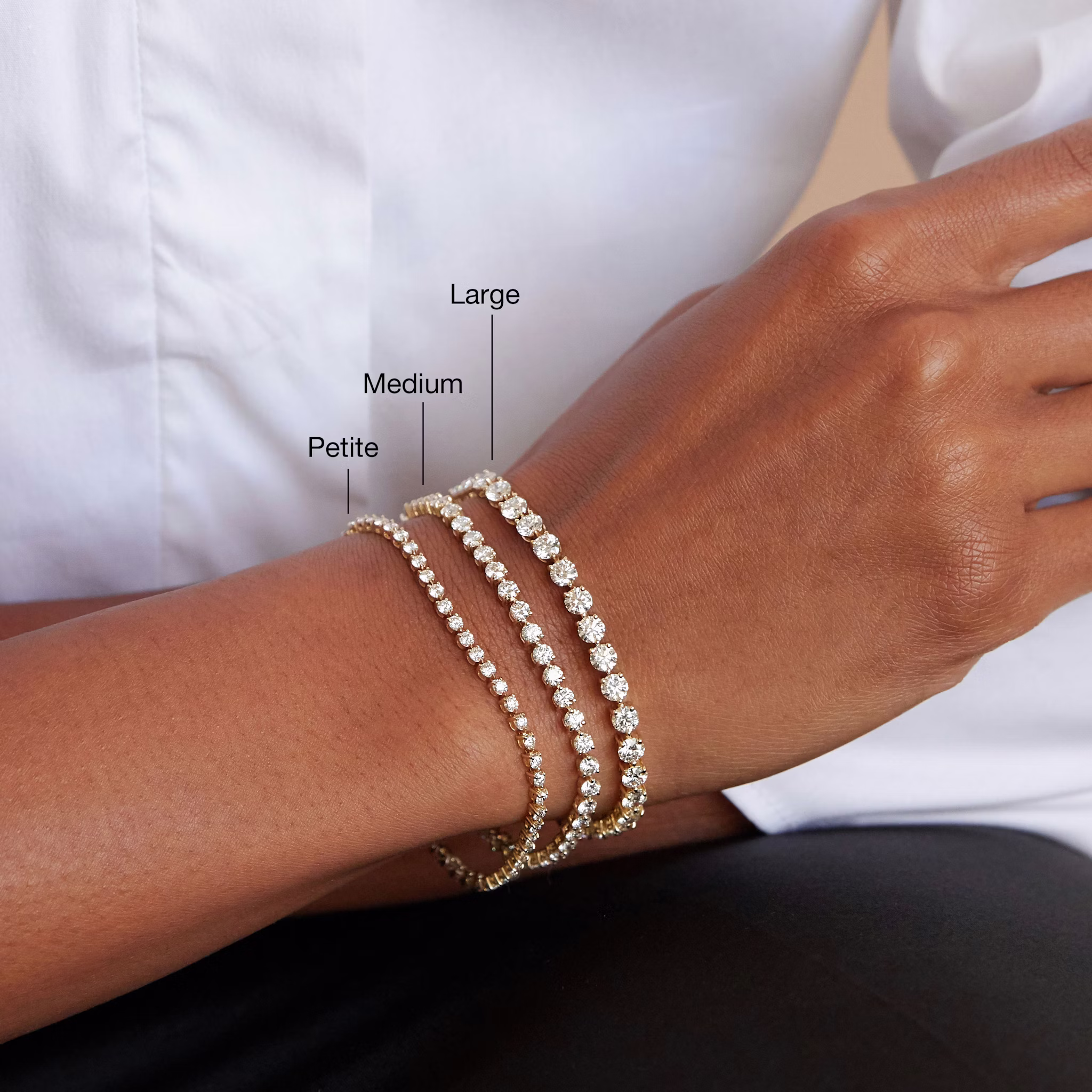 Tennis Bracelet | Round Brilliant | 14k | Yellow Gold | diamondSize: petite | chainLength: 8