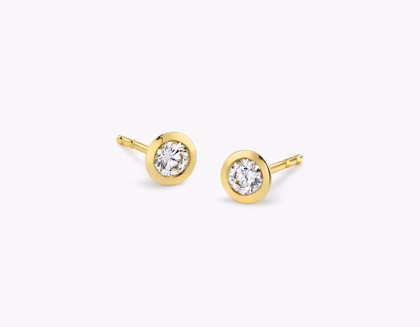 Knife-Edge Bezel Earring Round Brilliant | Yellow Gold