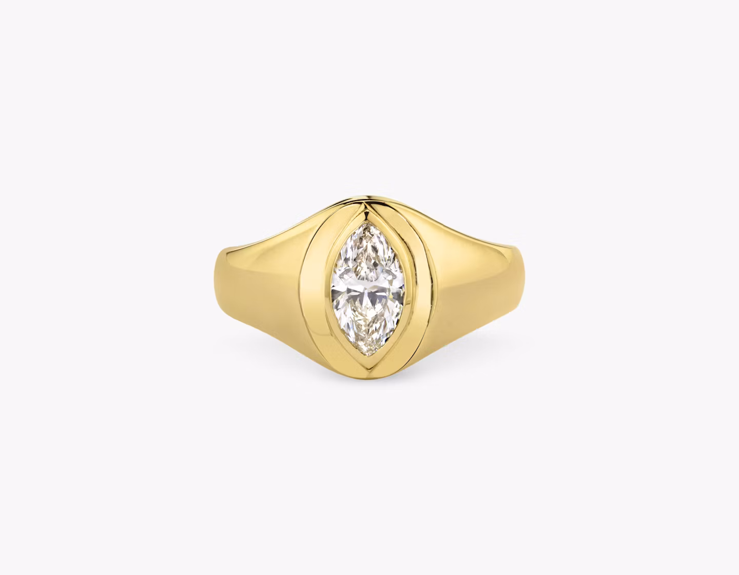 VRAI Signet Ring Marquise | Yellow Gold