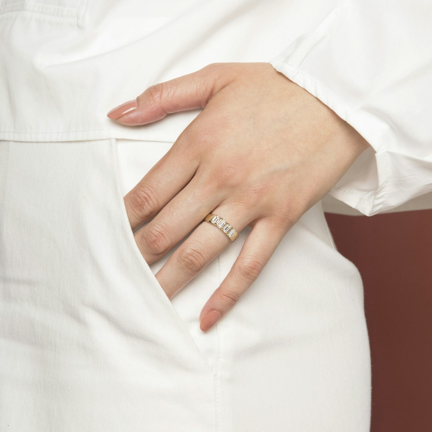 Anillo Tetrad VRAI | Esmeralda | 14k | Oro blanco
