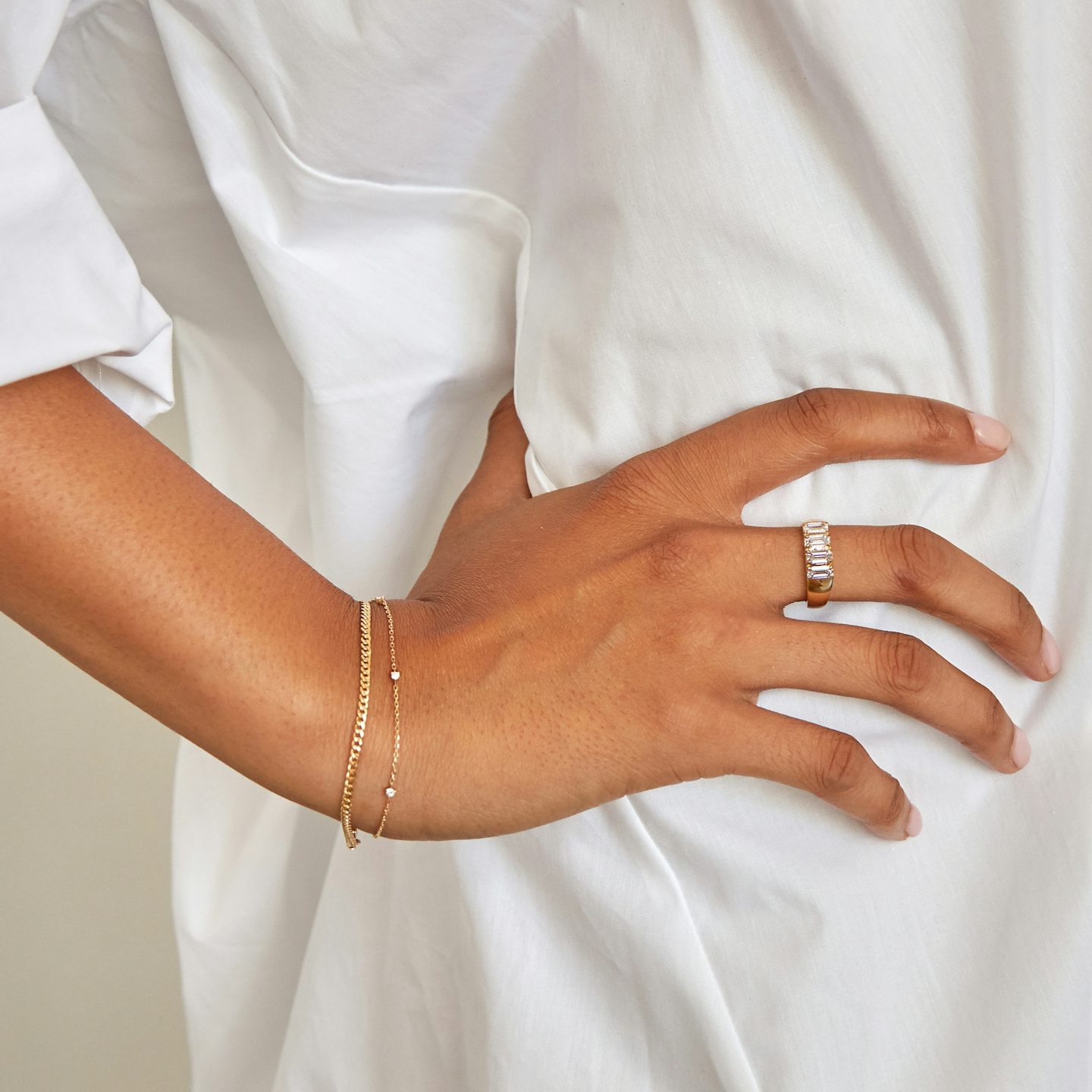 Anillo Tetrad VRAI | Esmeralda | 14k | Oro blanco