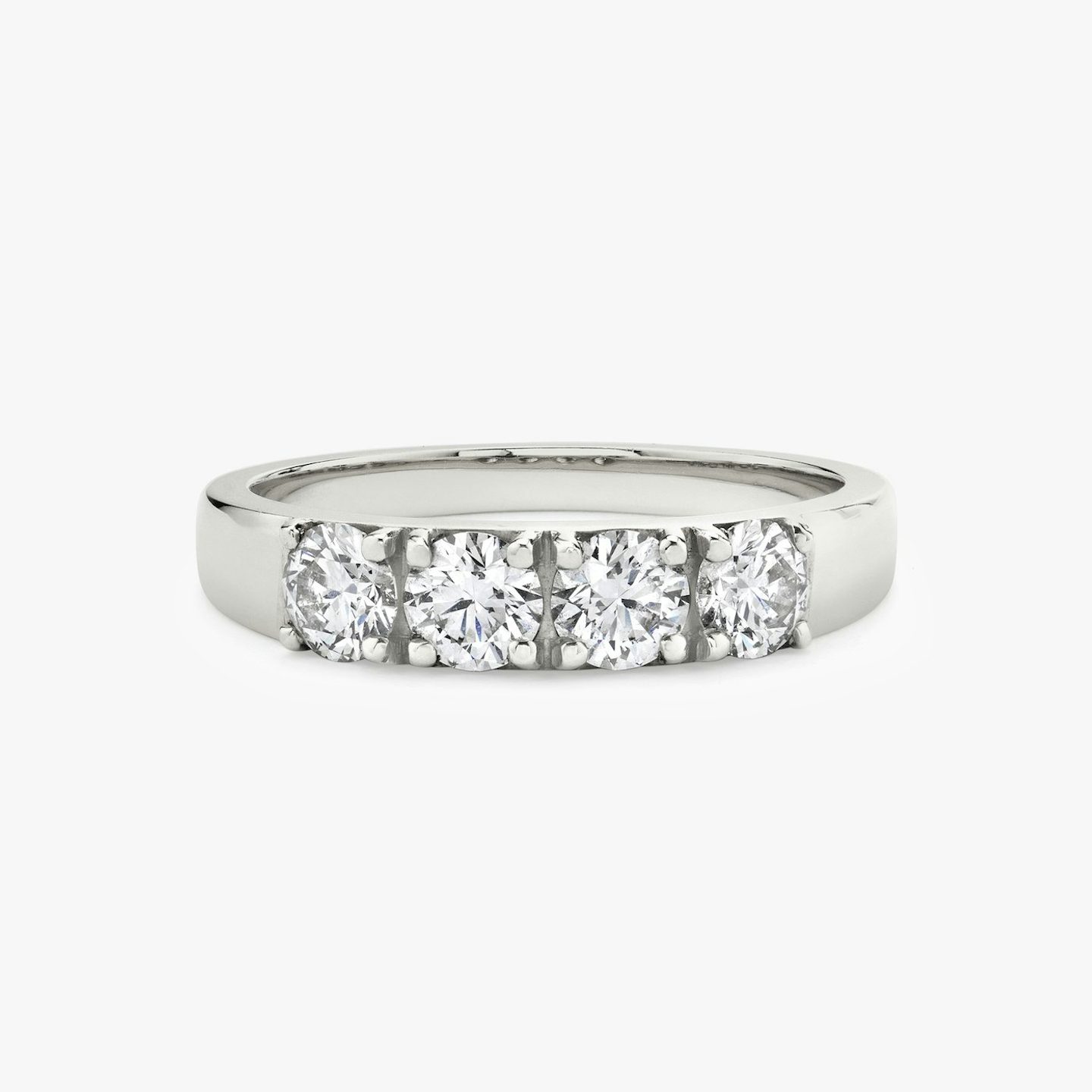 VRAI Tetrad Ring | Round Brilliant | 14k | White Gold