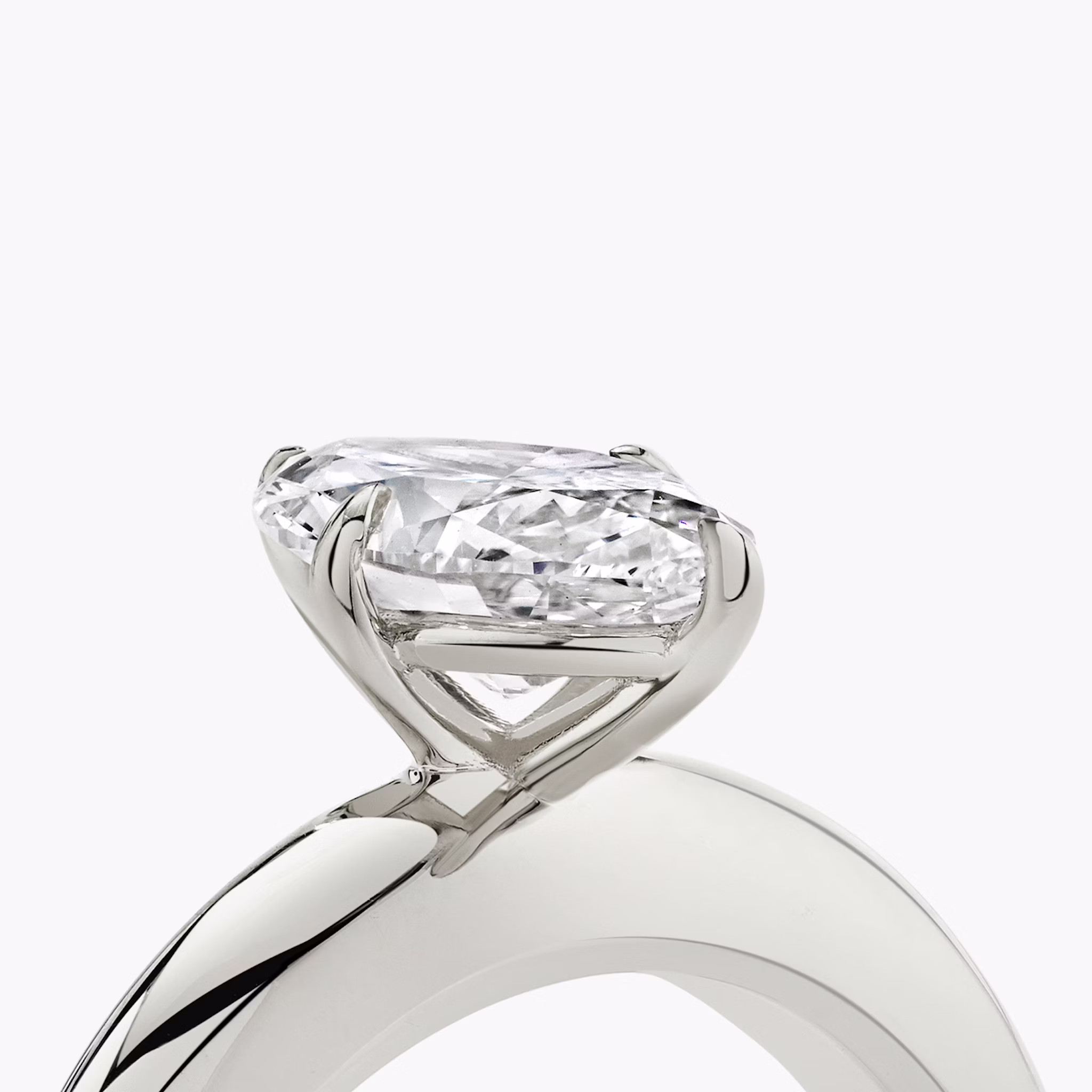 The Curator | Marquise | 18k | White Gold | bandAccent: Plain | diamondOrientation: vertical | caratWeight: other