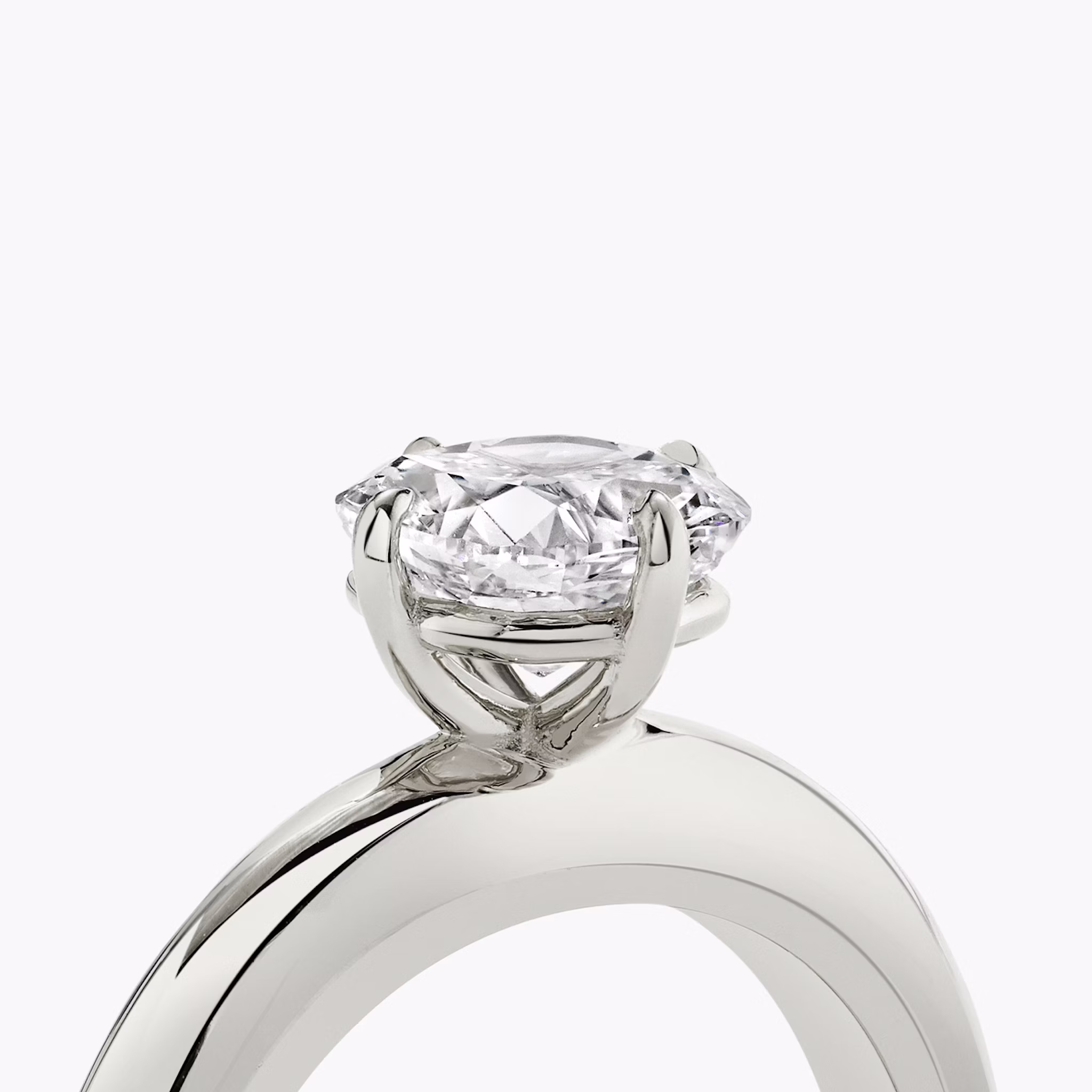 The Curator | Cushion | 18k | White Gold | bandAccent: Plain | diamondOrientation: vertical | caratWeight: other