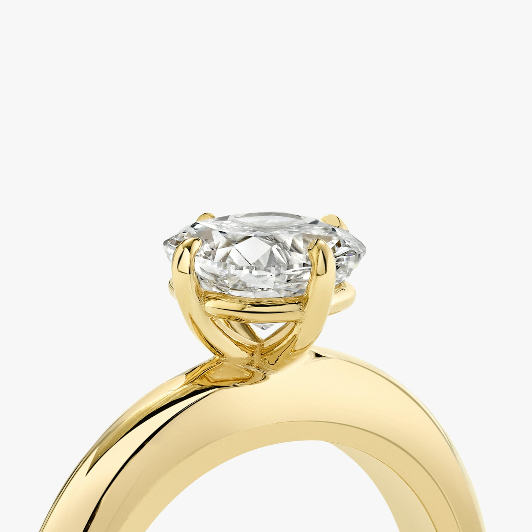The Curator | Cushion | 18k | Yellow Gold | bandAccent: Plain | diamondOrientation: vertical | caratWeight: other