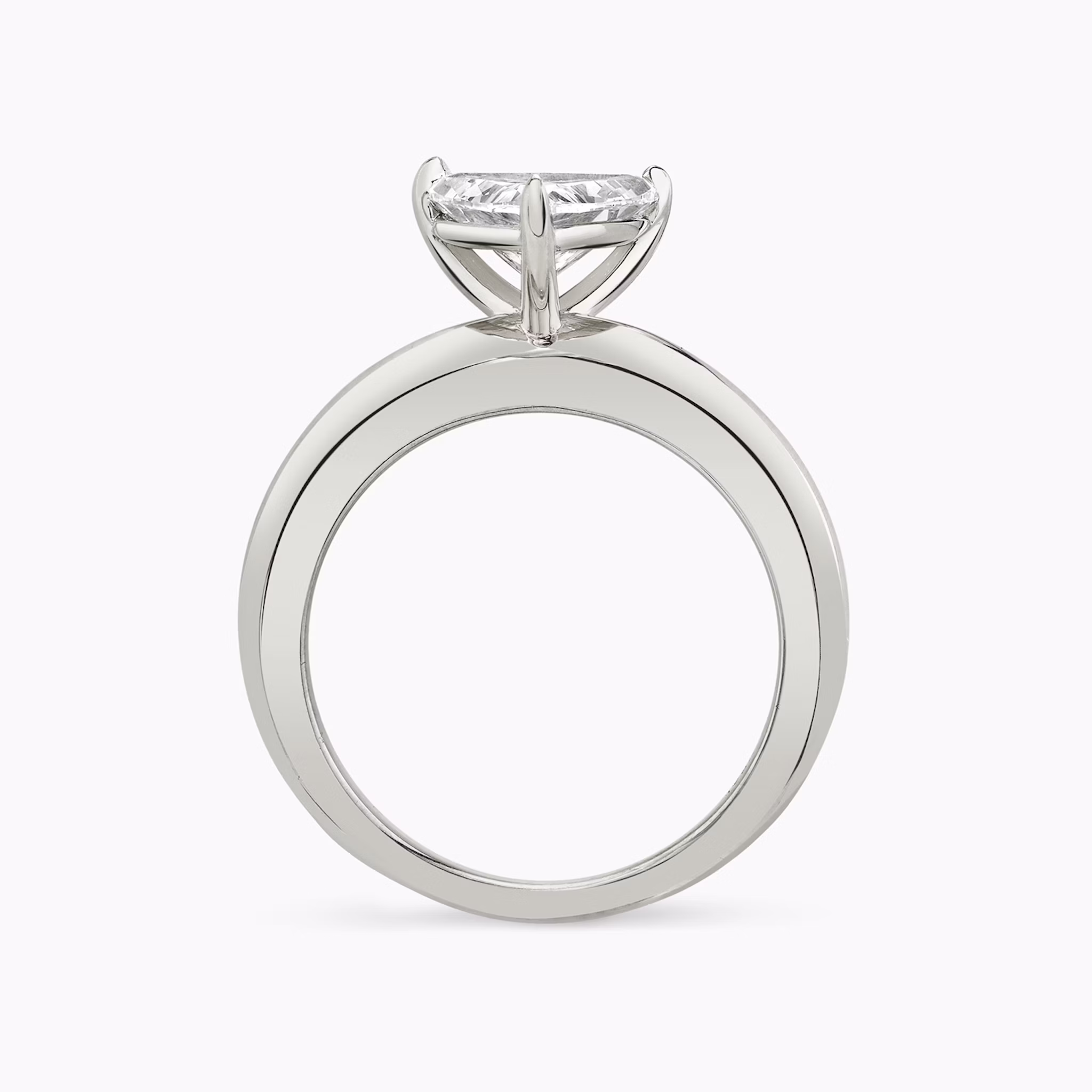 The Curator | Trillion | 18k | White Gold | bandAccent: Plain | diamondOrientation: vertical | caratWeight: other