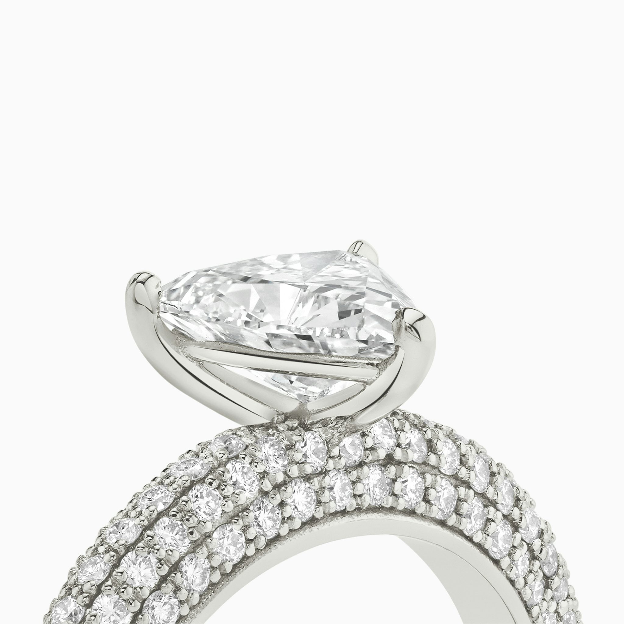 The Curator | Trillion | 18k | White Gold | bandAccent: Pavé | diamondOrientation: vertical | caratWeight: other