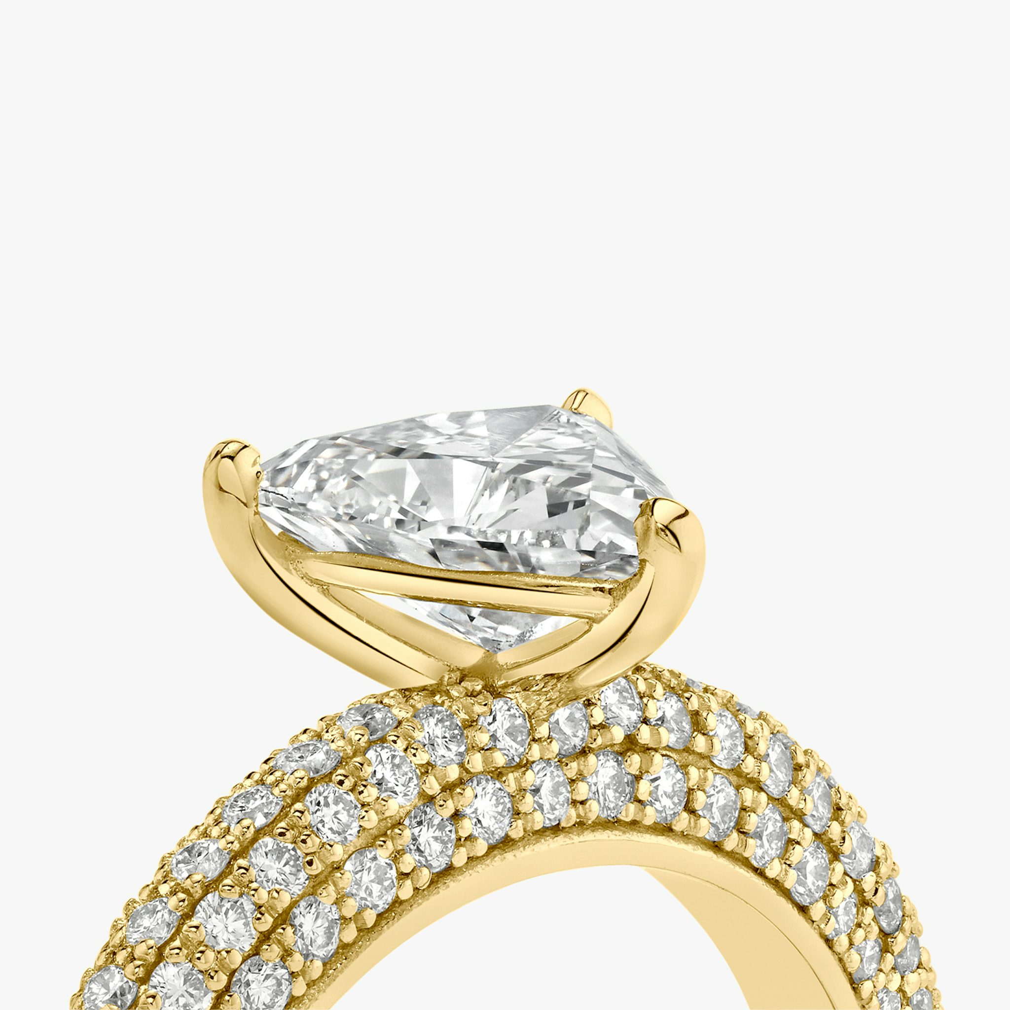 The Curator | Trillion | 18k | Yellow Gold | bandAccent: Pavé | diamondOrientation: vertical | caratWeight: other