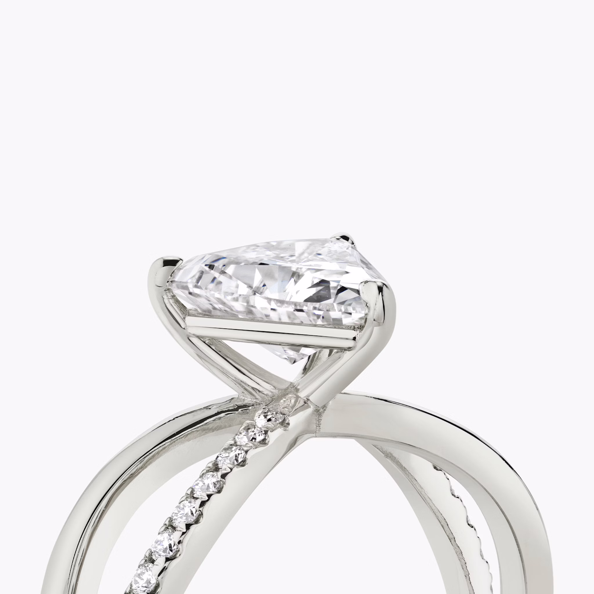 The Duet | Trillion | Platinum | bandAccent: Pavé | diamondOrientation: vertical | caratWeight: other