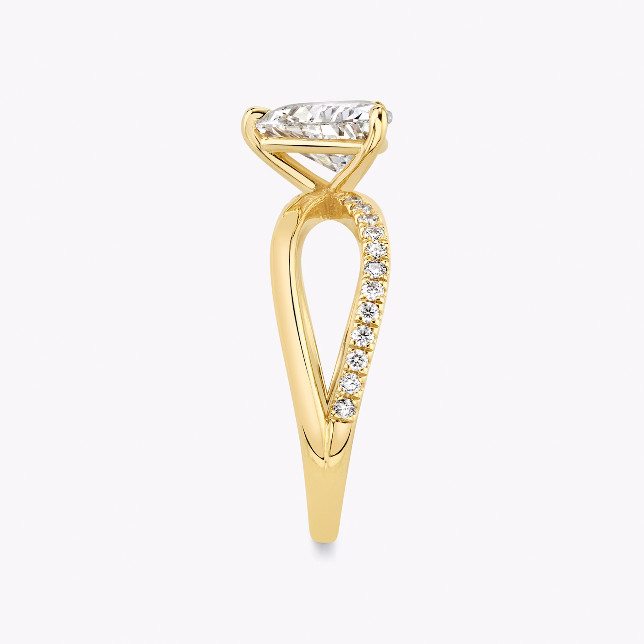 The Duet | Trillion | 18k | Yellow Gold | bandAccent: Pavé | diamondOrientation: vertical | caratWeight: other