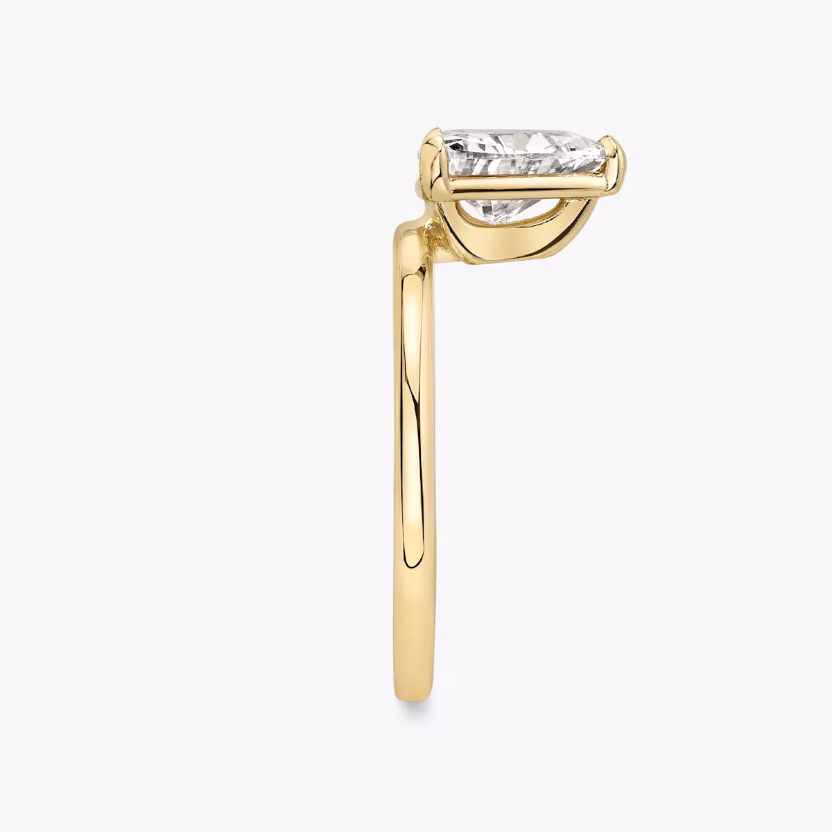 The Hover | Trillion | 18k | Yellow Gold | bandAccent: Plain | diamondOrientation: vertical | caratWeight: other
