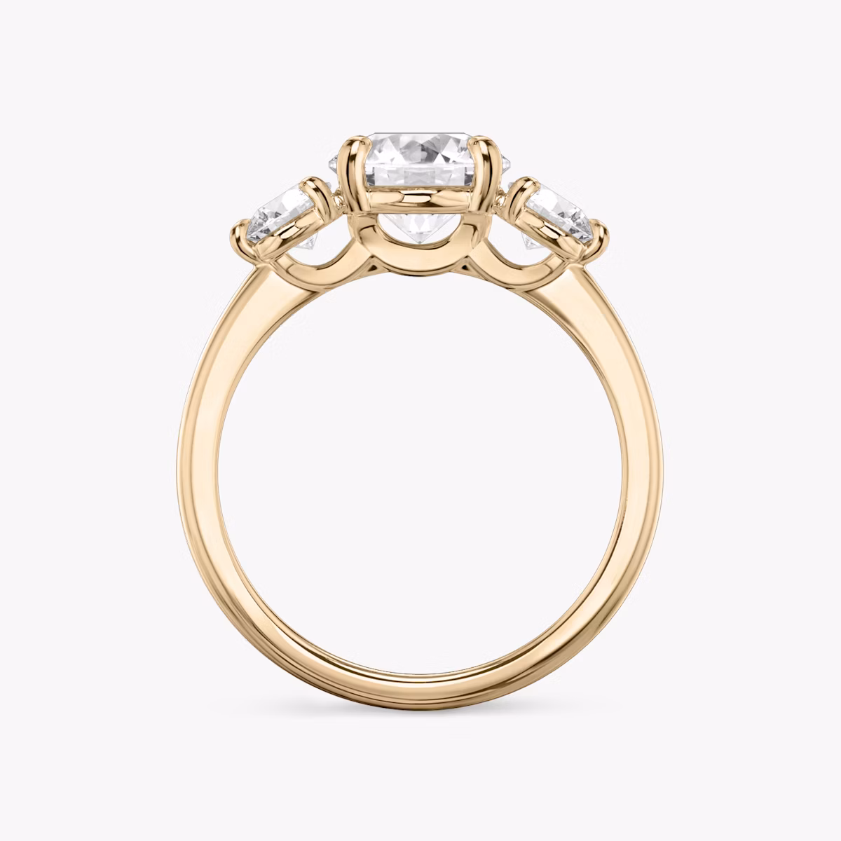 Three Stone | Rund | 14k | Roségold | bandAccent: Ohne Pavé-Besatz | caratWeight: other | sideStoneCarat: 0.25ct | sideStoneShape: Rund | diamondOrientation: vertical