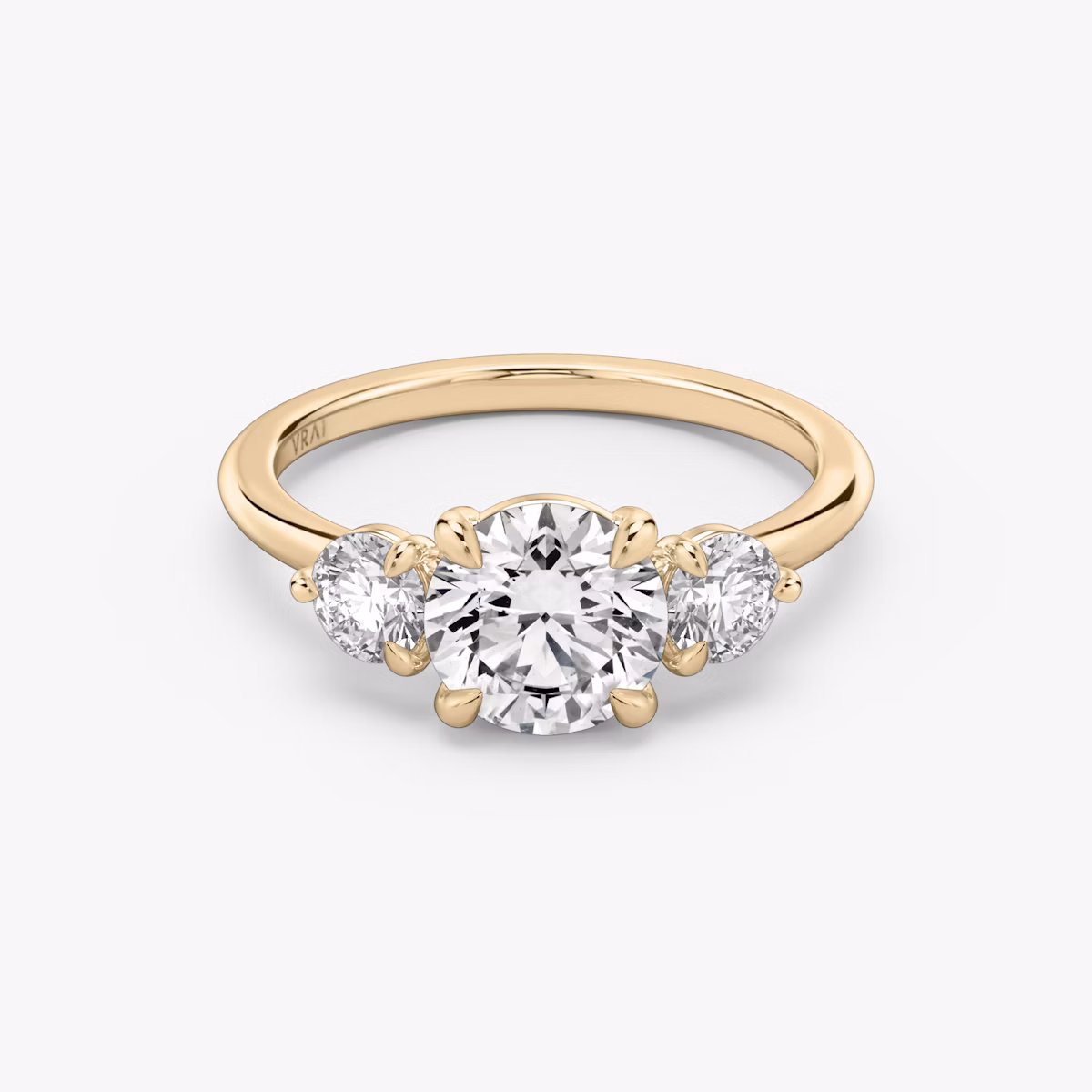 Three Stone | Rund | 14k | Roségold | bandAccent: Ohne Pavé-Besatz | caratWeight: other | sideStoneCarat: 0.25ct | sideStoneShape: Rund | diamondOrientation: vertical