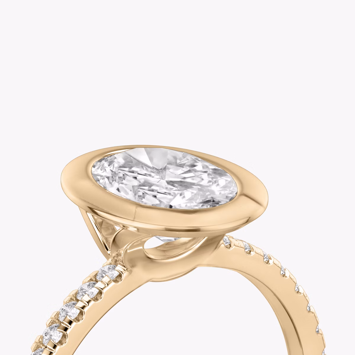 Signature Bezel | Oval | 14k | Roségold | bandAccent: Mit Pavé-Besatz | diamondOrientation: vertical | caratWeight: other
