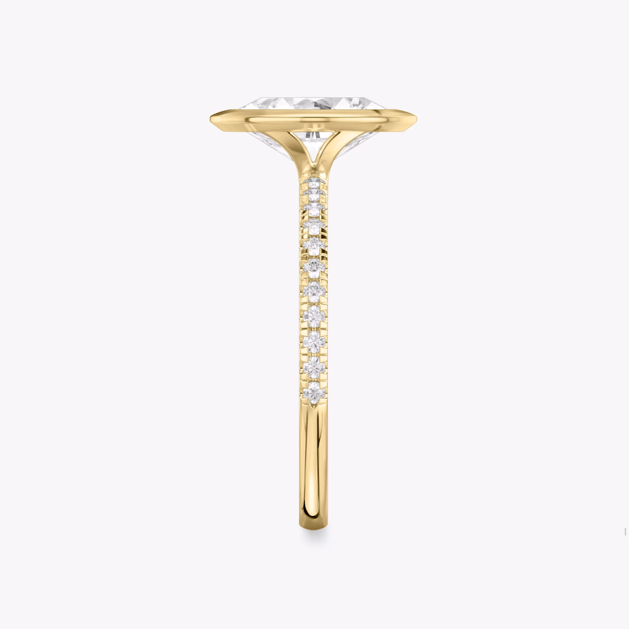 The Signature Bezel | Oval | 18k | Yellow Gold | bandAccent: Pavé | diamondOrientation: vertical | caratWeight: other