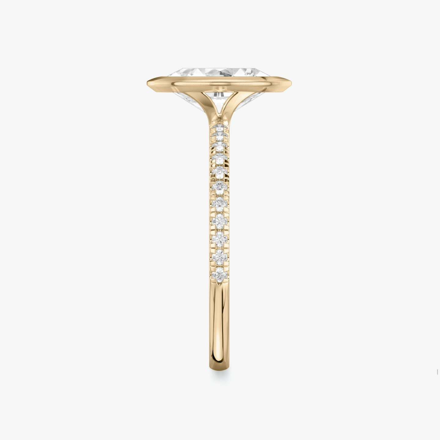 The Signature Bezel | Oval | 14k | Rose Gold | bandAccent: Pavé | diamondOrientation: vertical | caratWeight: other