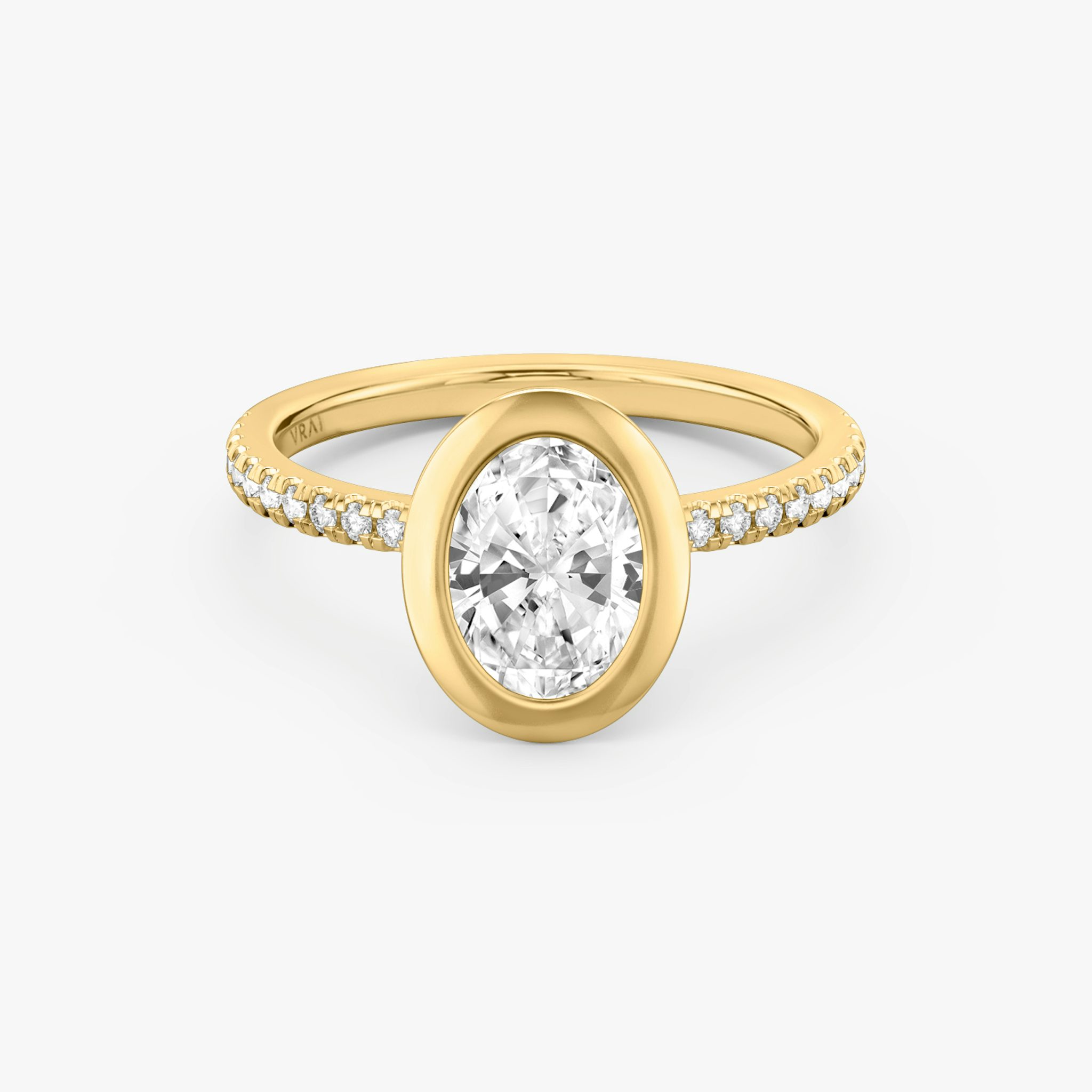 The Signature Bezel | Oval | 18k | Yellow Gold | bandAccent: Pavé | diamondOrientation: vertical | caratWeight: other