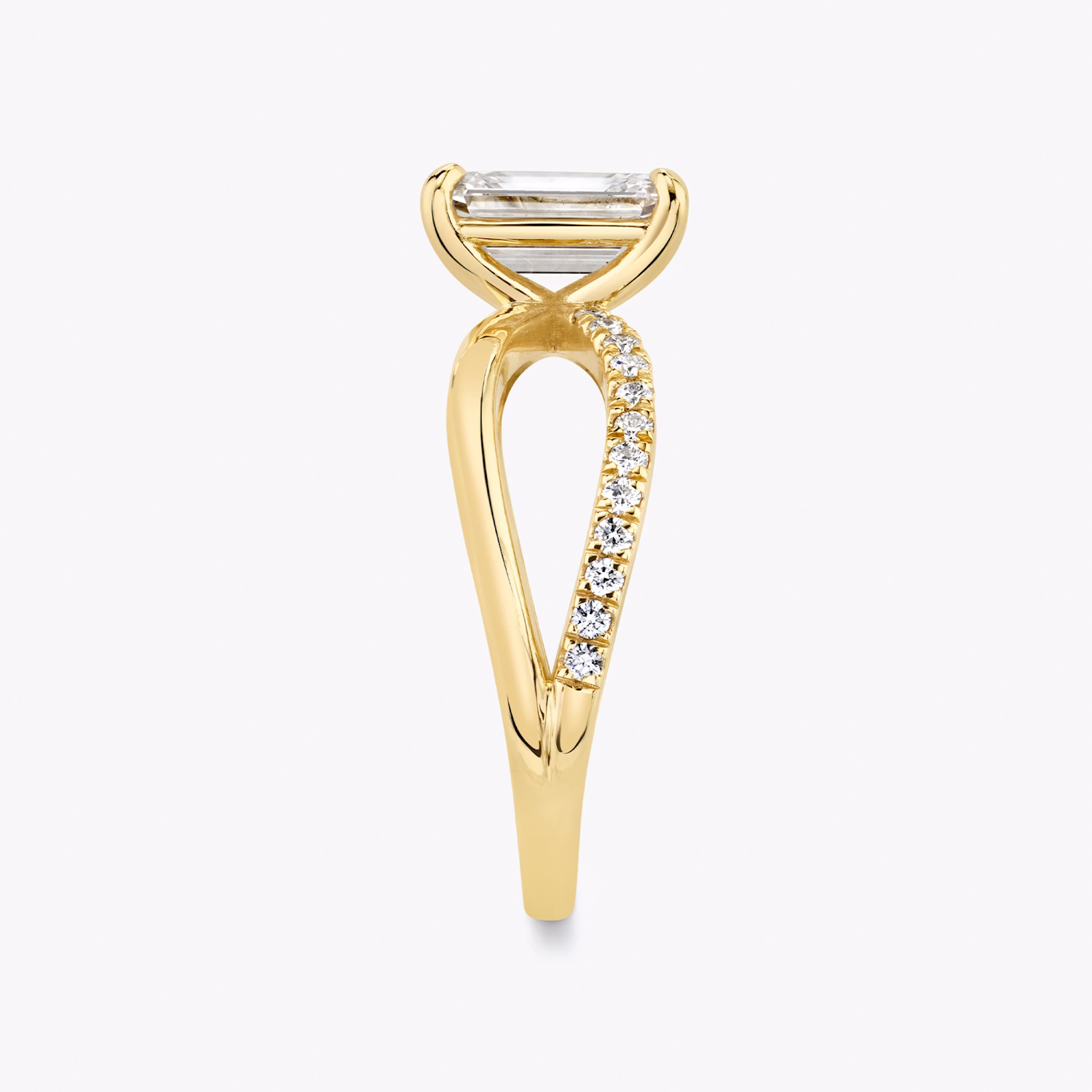 The Duet | Emerald | 18k | Yellow Gold | bandAccent: Pavé | diamondOrientation: vertical | caratWeight: other
