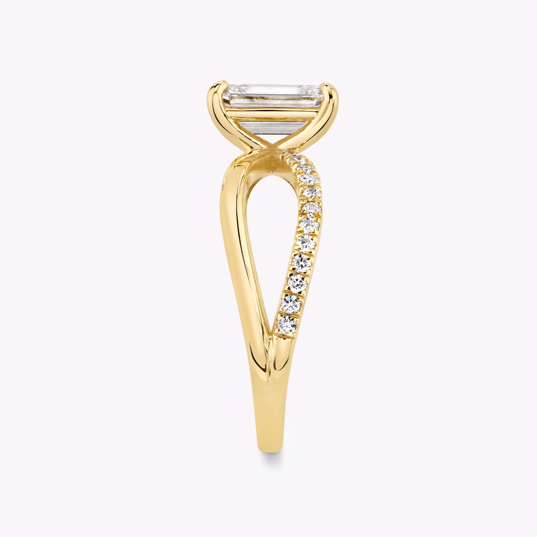 The Duet | Emerald | 18k | Yellow Gold | bandAccent: Pavé | diamondOrientation: vertical | caratWeight: other