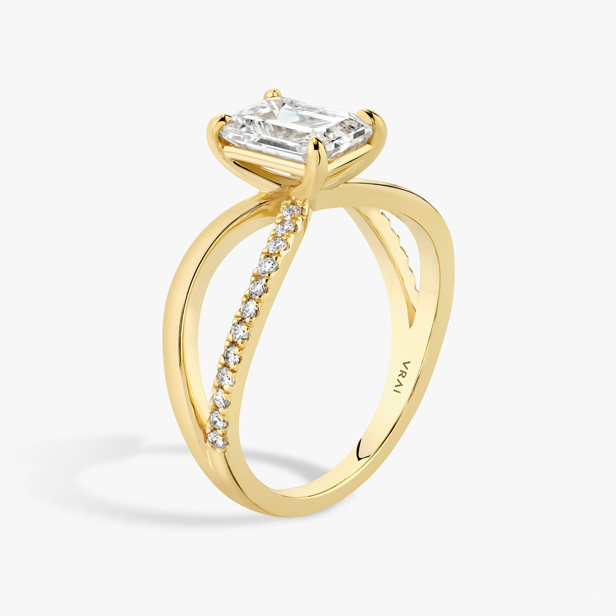 The Duet | Emerald | 18k | Yellow Gold | bandAccent: Pavé | diamondOrientation: vertical | caratWeight: other