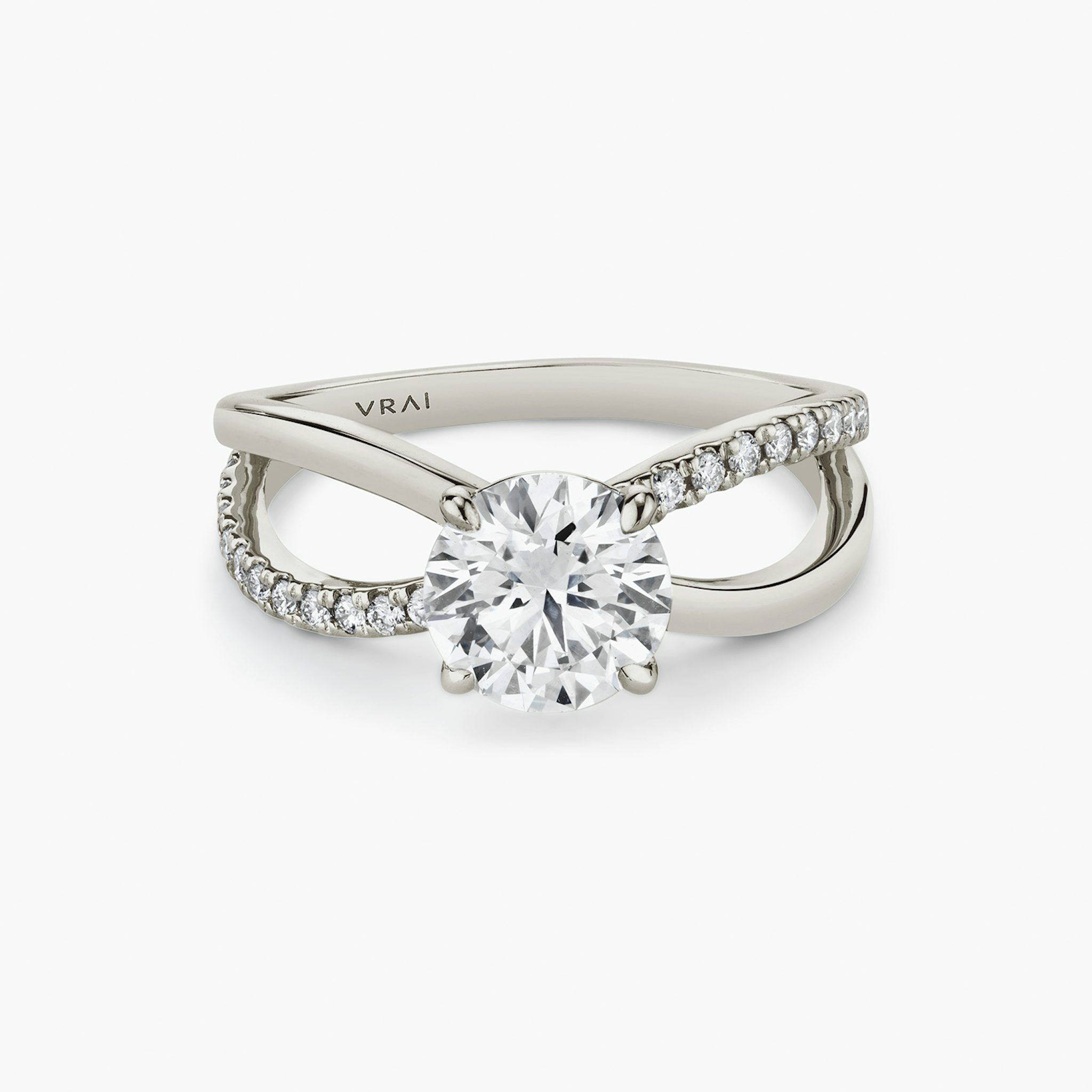 The Duet | Round Brilliant | Platinum | bandAccent: Pavé | caratWeight: 1.5ct | diamondOrientation: vertical