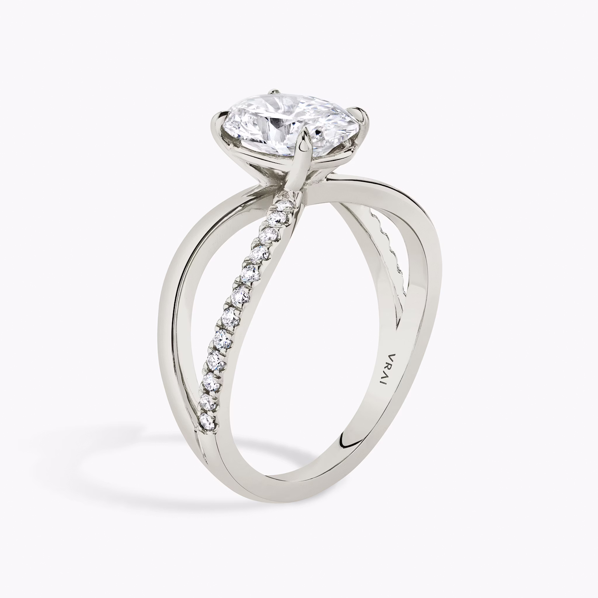 The Duet | Oval | 18k | White Gold | bandAccent: Pavé | diamondOrientation: vertical | caratWeight: other