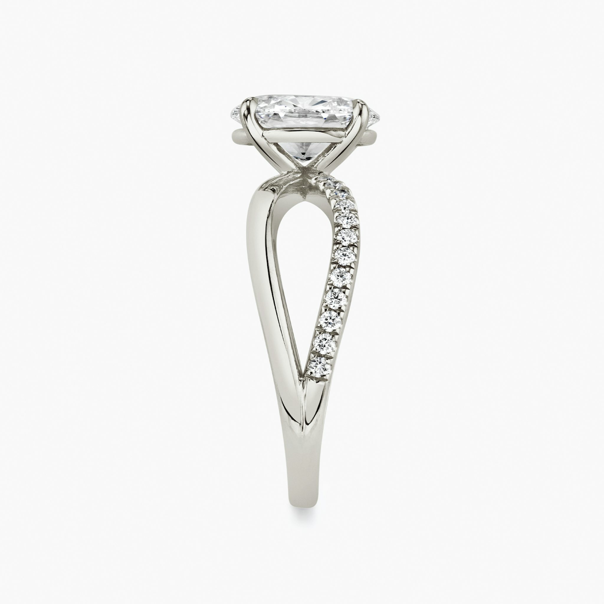 The Duet | Oval | 18k | White Gold | bandAccent: Pavé | diamondOrientation: vertical | caratWeight: other