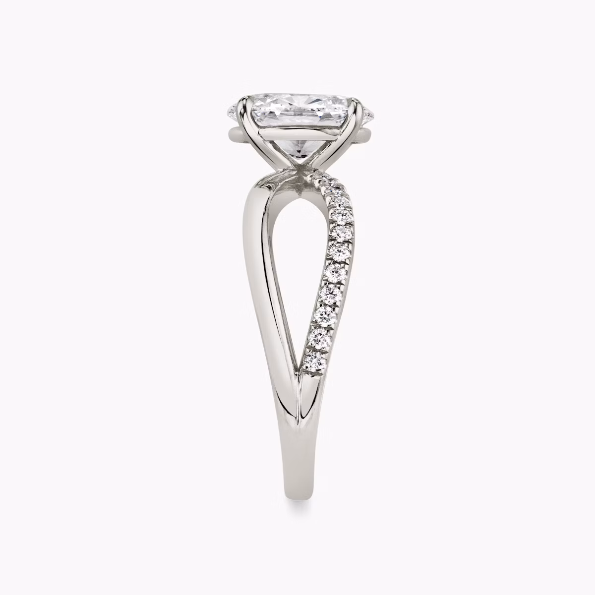 The Duet | Oval | Platinum | bandAccent: Pavé | diamondOrientation: vertical | caratWeight: other
