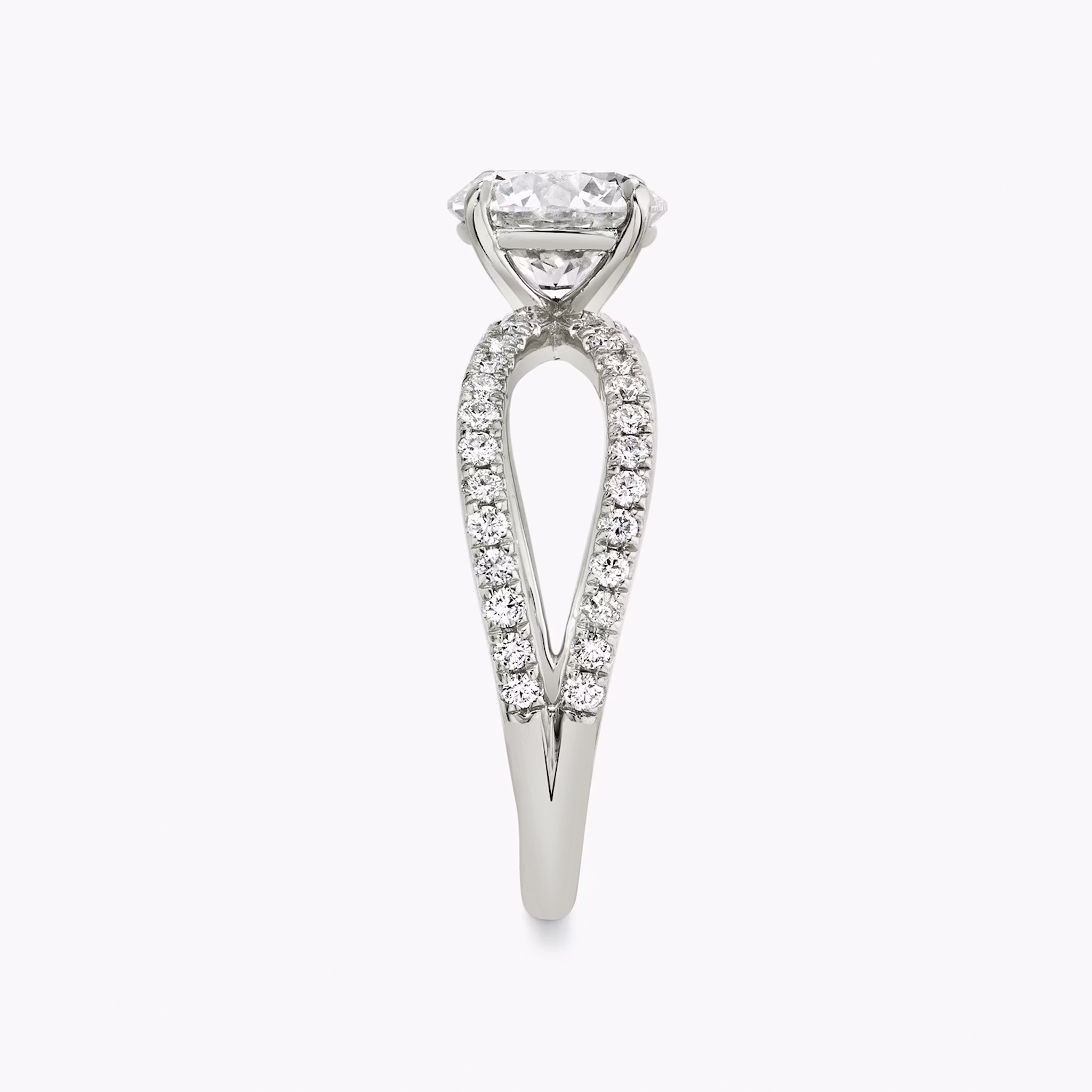 The Duet | Round Brilliant | Platinum | bandAccent: Double pavé | caratWeight: 2.0ct | diamondOrientation: vertical